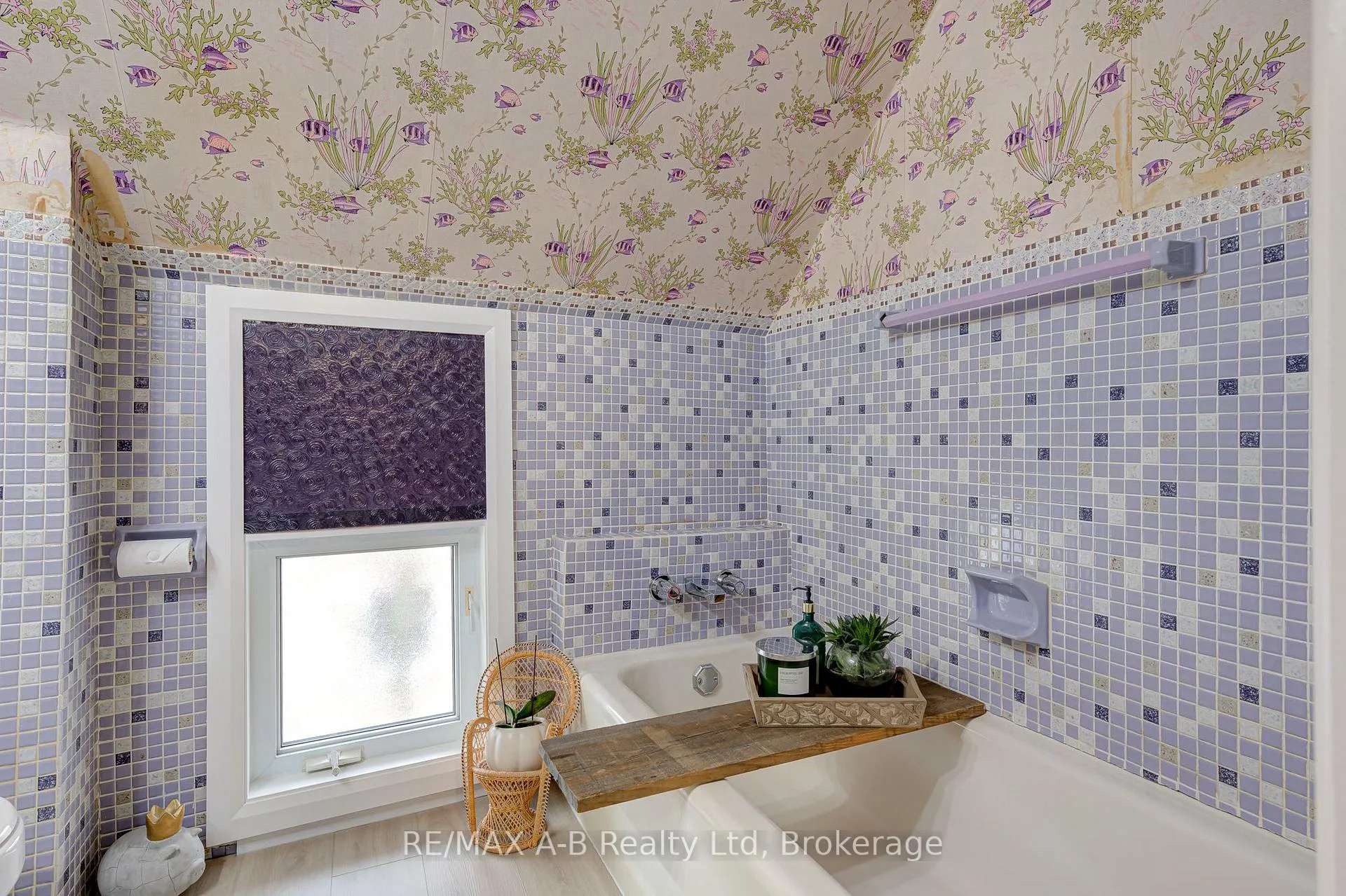 Photo 35 of 11 Brant Street, Stratford — HOMEH