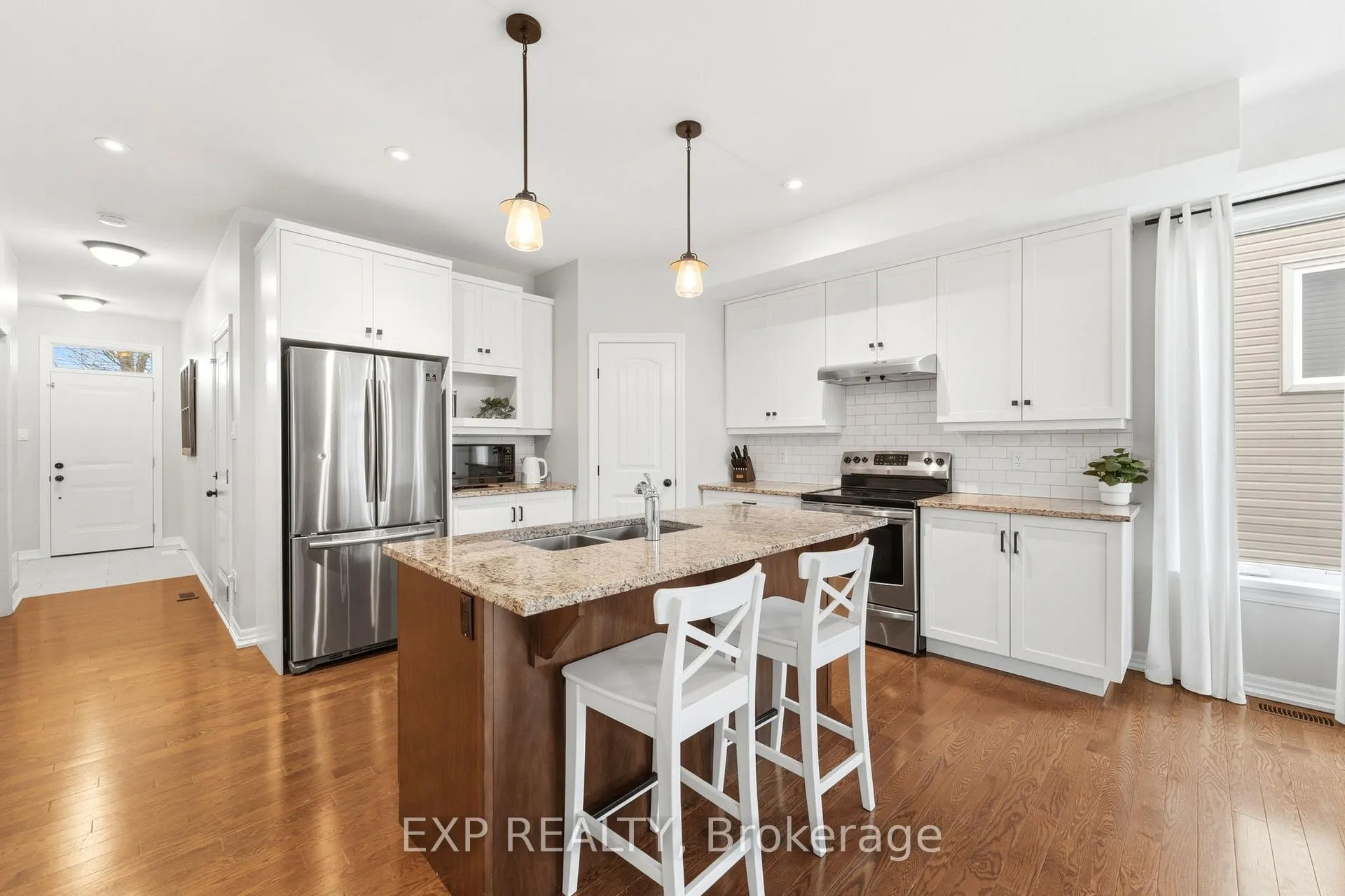Photo 4 of Unit B, 168 Rivington Street, Ottawa, Carp — HOMEH