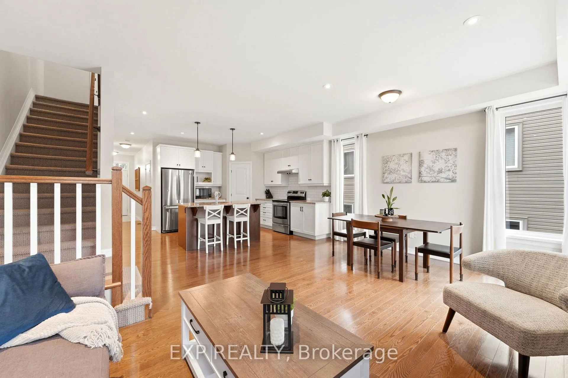 Photo 5 of Unit B, 168 Rivington Street, Ottawa, Carp — HOMEH