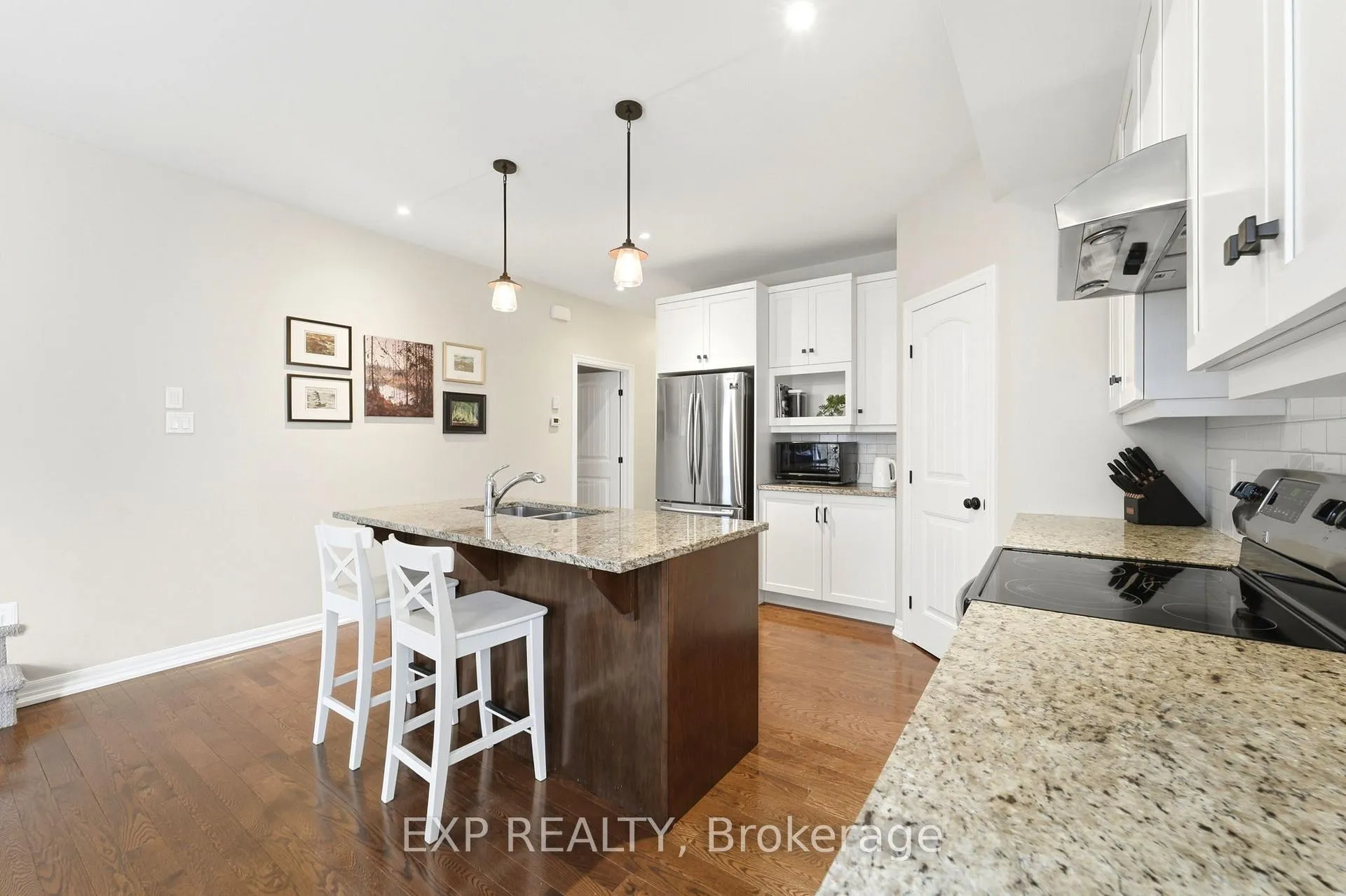 Photo 9 of Unit B, 168 Rivington Street, Ottawa, Carp — HOMEH