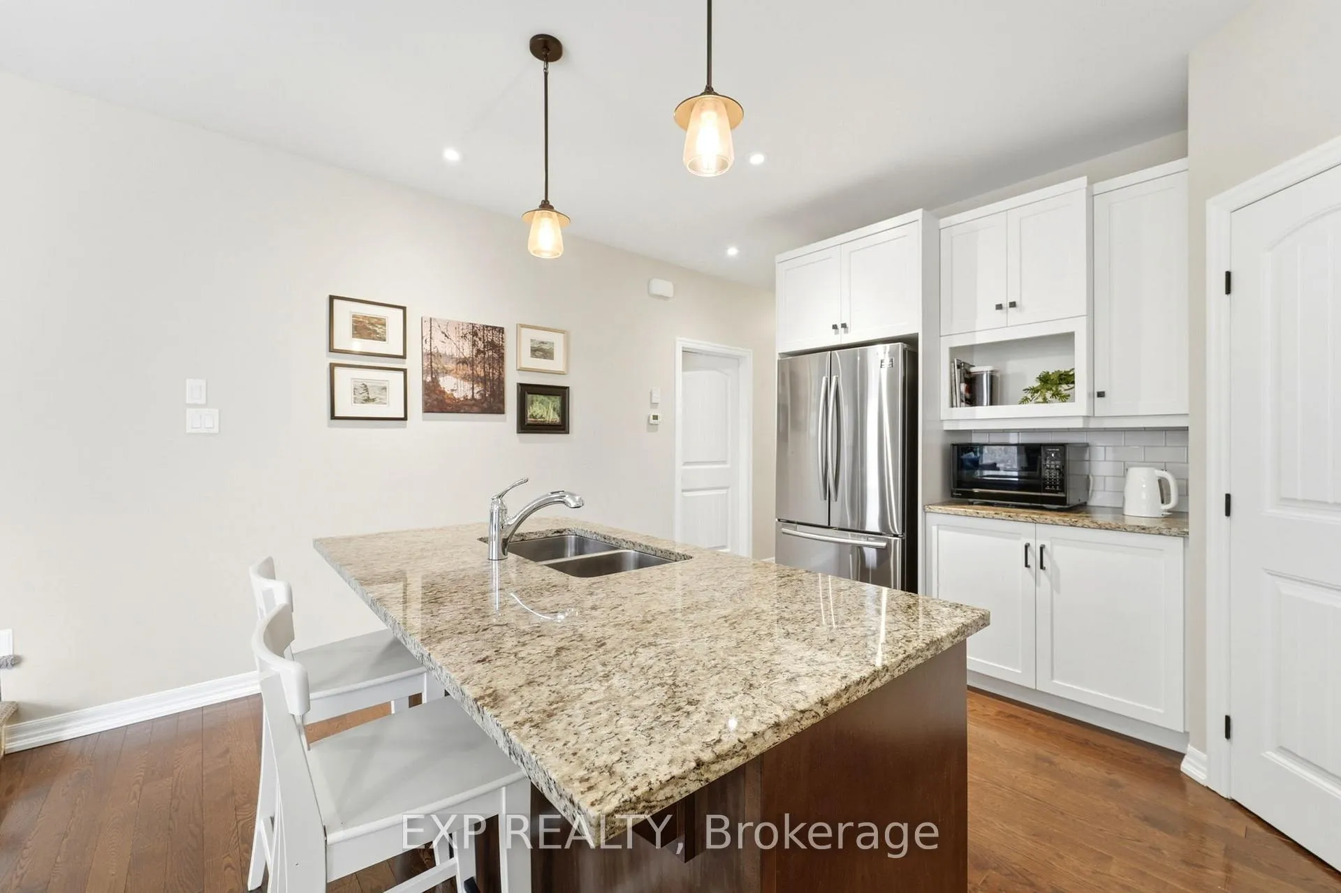 Photo 10 of Unit B, 168 Rivington Street, Ottawa, Carp — HOMEH