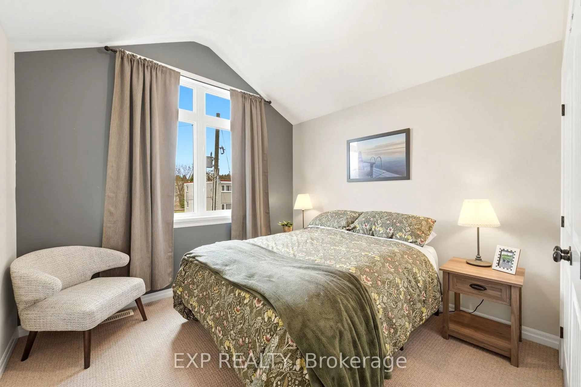 Photo 23 of Unit B, 168 Rivington Street, Ottawa, Carp — HOMEH