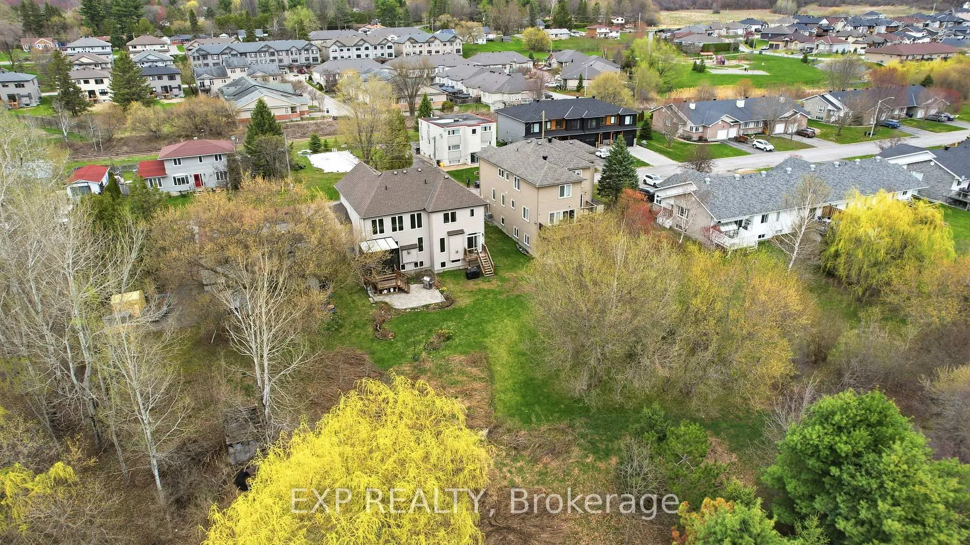 Photo 33 of Unit B, 168 Rivington Street, Ottawa, Carp — HOMEH