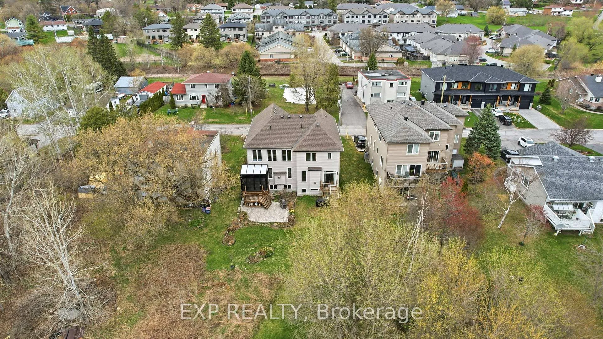Photo 34 of Unit B, 168 Rivington Street, Ottawa, Carp — HOMEH