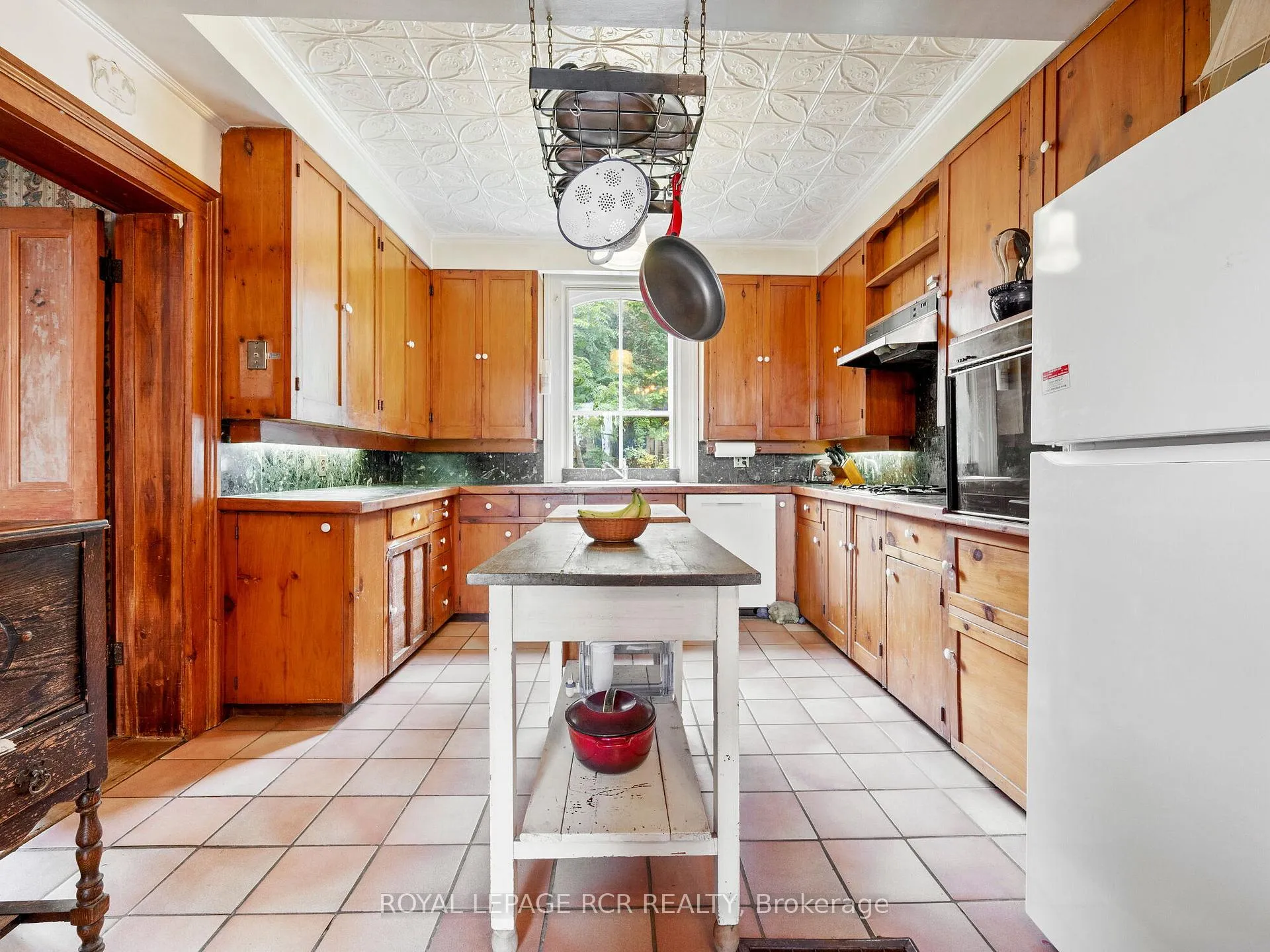 Photo 16 of 11 Third Avenue, Orangeville — HOMEH