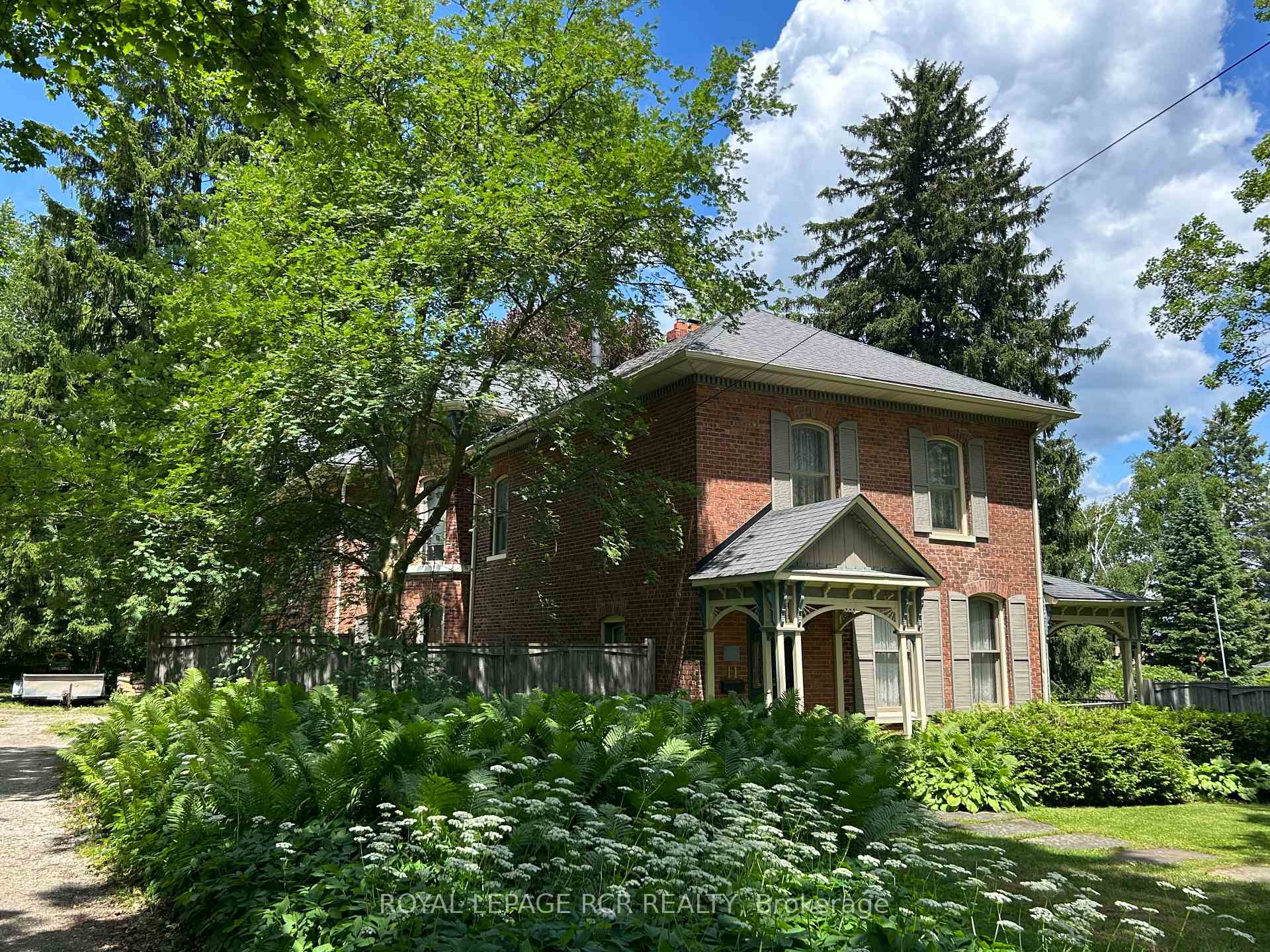 Photo 49 of 11 Third Avenue, Orangeville — HOMEH