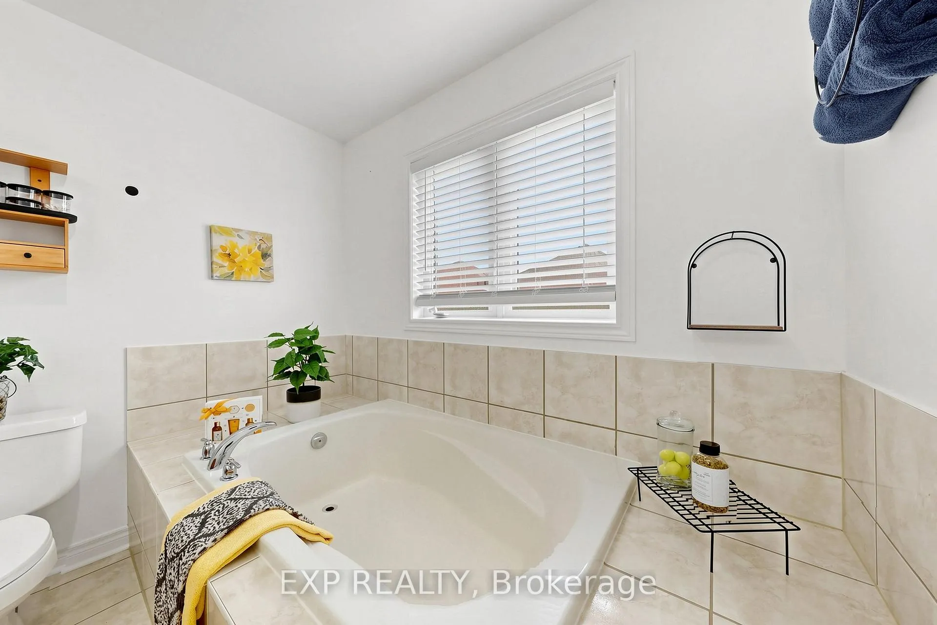 Photo 30 of 34 Freesia Road, Brampton, Northwest Sandalwood Parkway — HOMEH