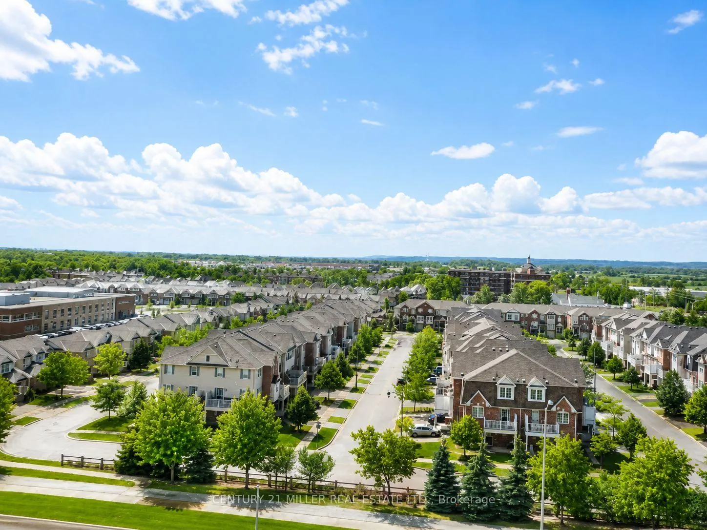 Photo 2 of Unit 718, 2490 Old Bronte Road, Oakville, Westmount — HOMEH