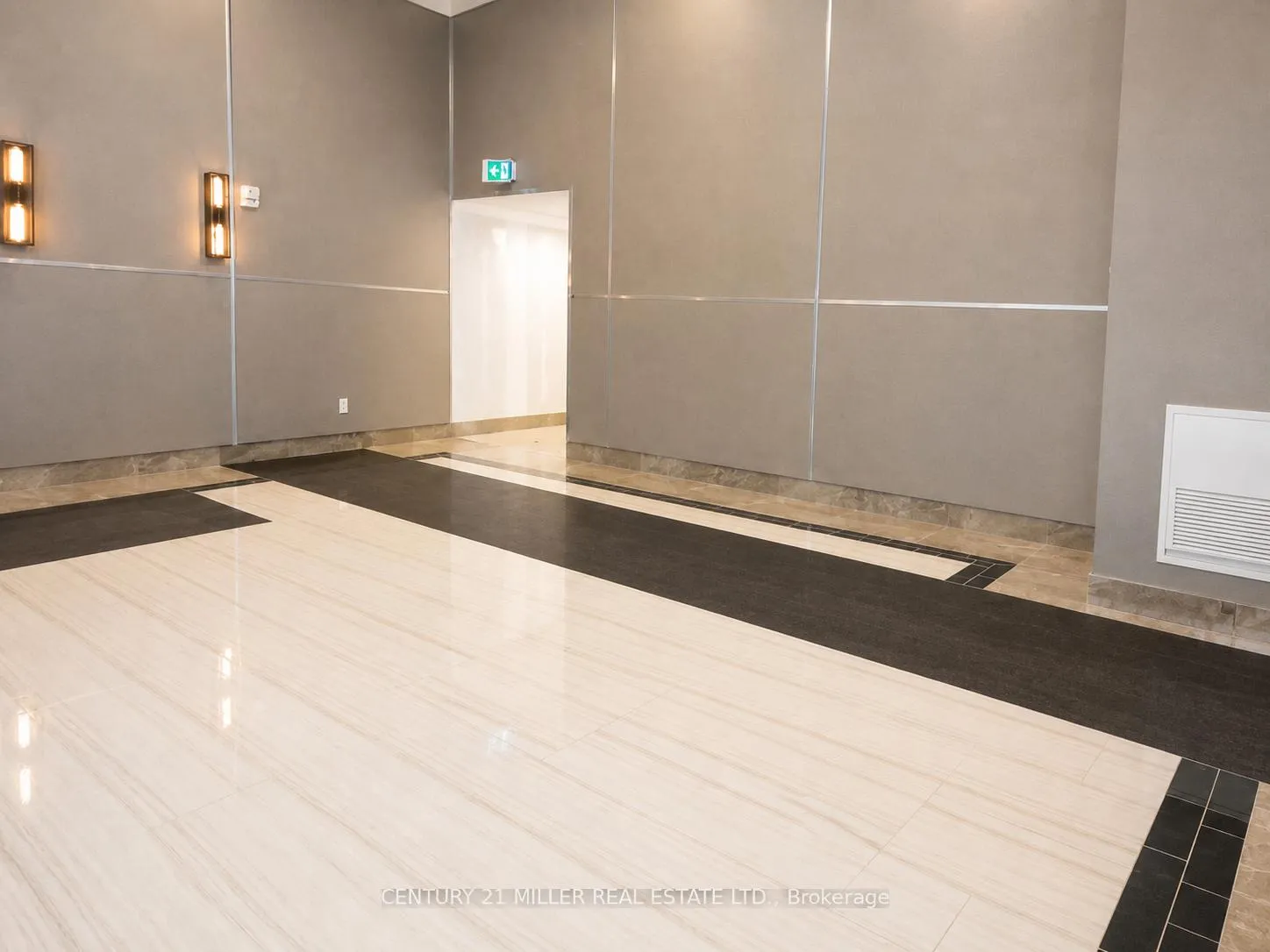 Photo 4 of Unit 718, 2490 Old Bronte Road, Oakville, Westmount — HOMEH