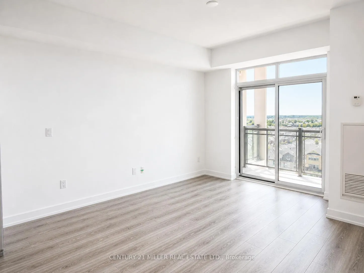 Photo 10 of Unit 718, 2490 Old Bronte Road, Oakville, Westmount — HOMEH