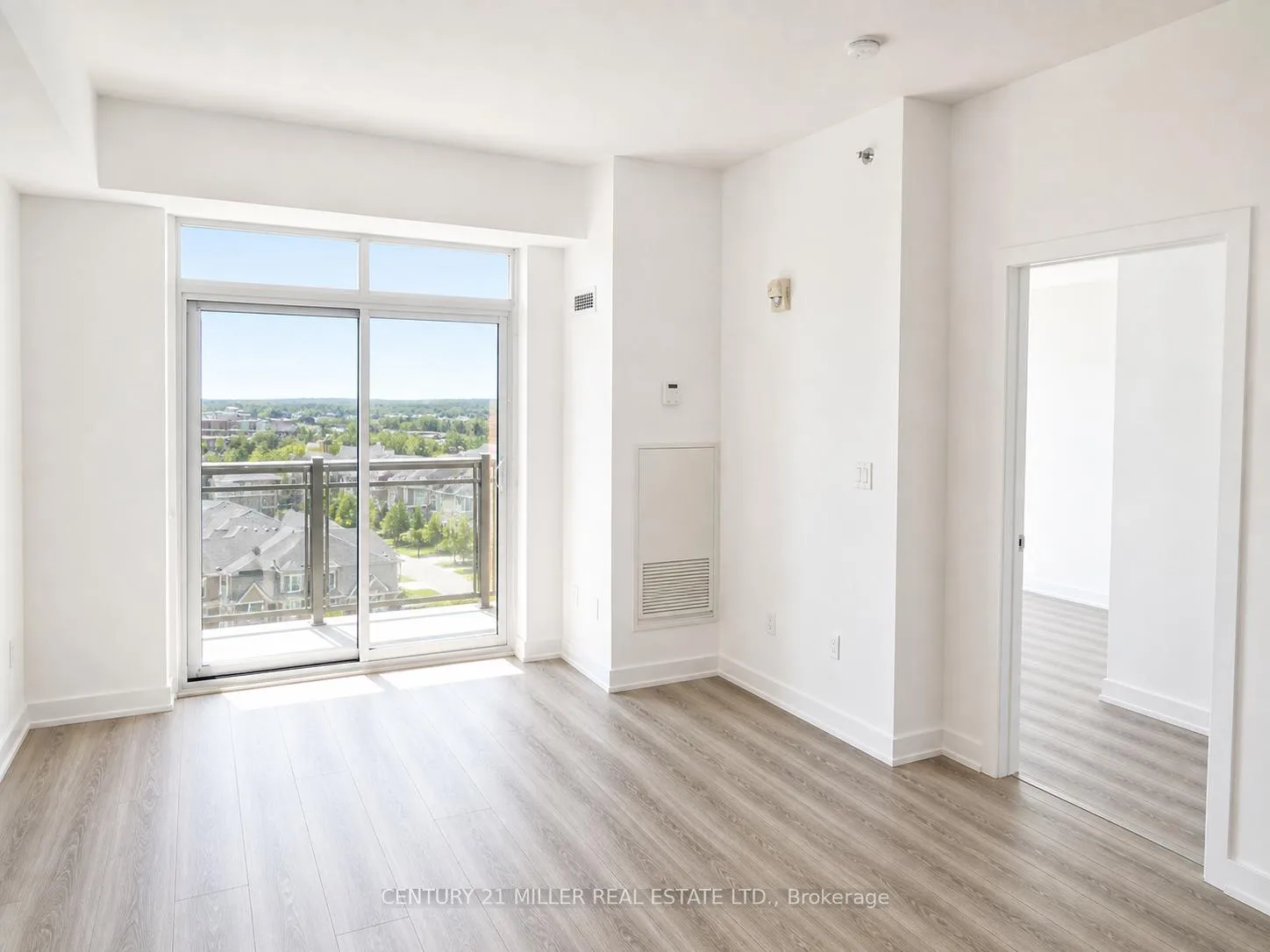 Photo 11 of Unit 718, 2490 Old Bronte Road, Oakville, Westmount — HOMEH