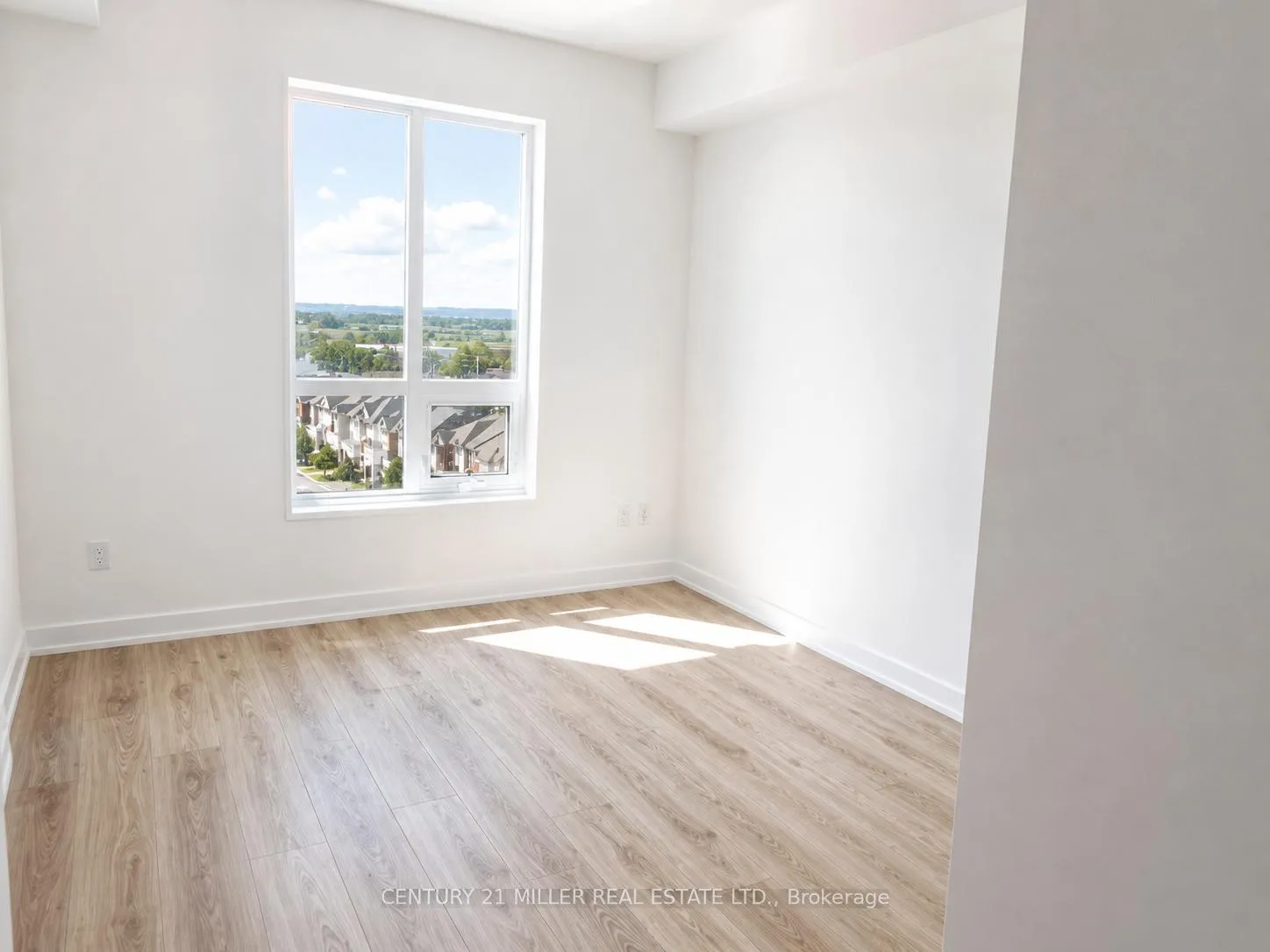Photo 14 of Unit 718, 2490 Old Bronte Road, Oakville, Westmount — HOMEH