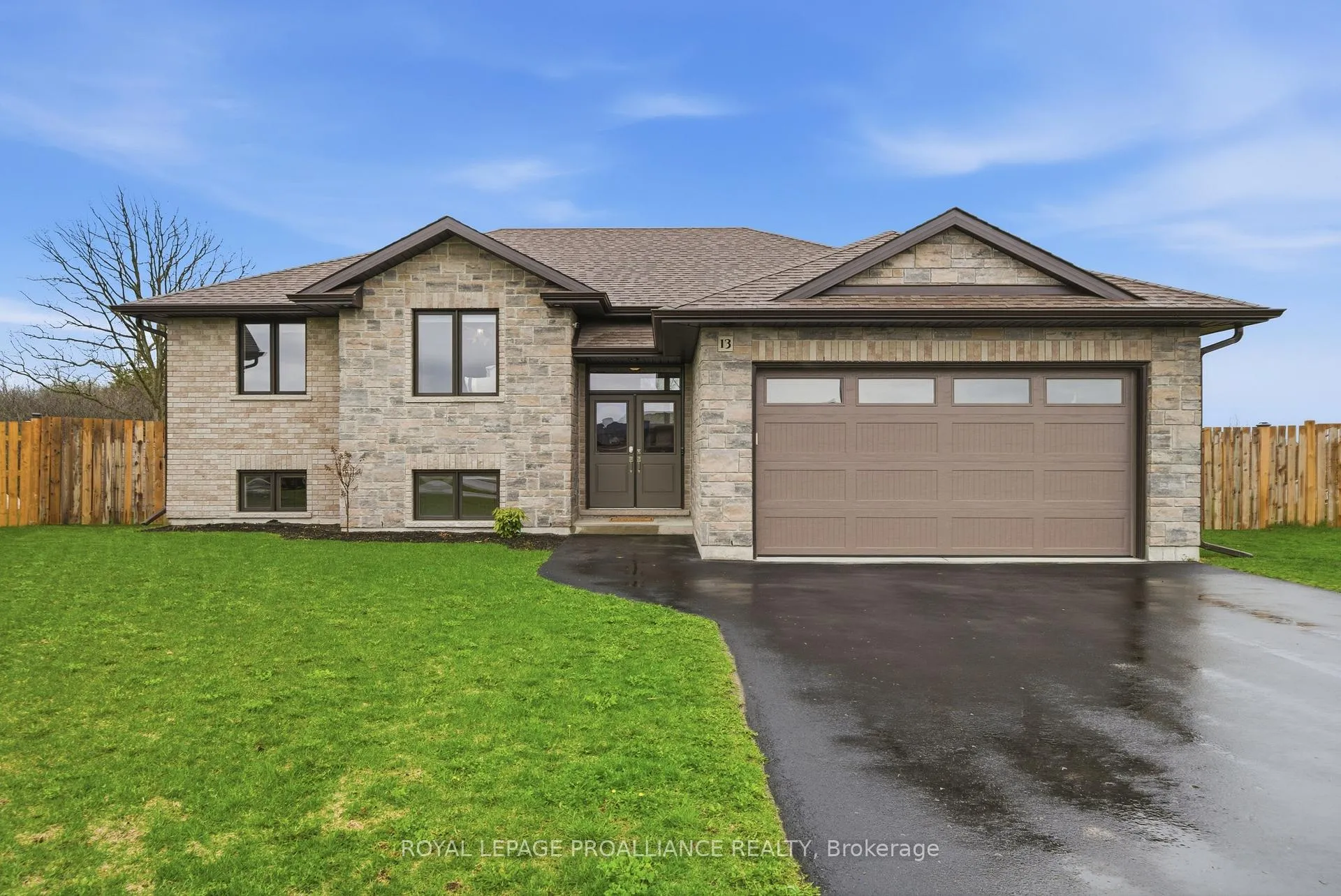 Photo 3 of 13 Cattail Crescent, Quinte West, Murray Ward — HOMEH