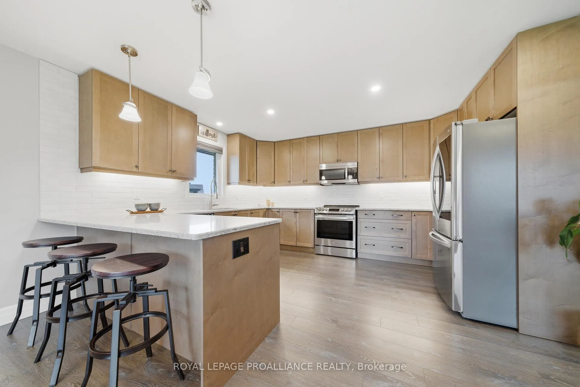 Photo 14 of 13 Cattail Crescent, Quinte West, Murray Ward — HOMEH