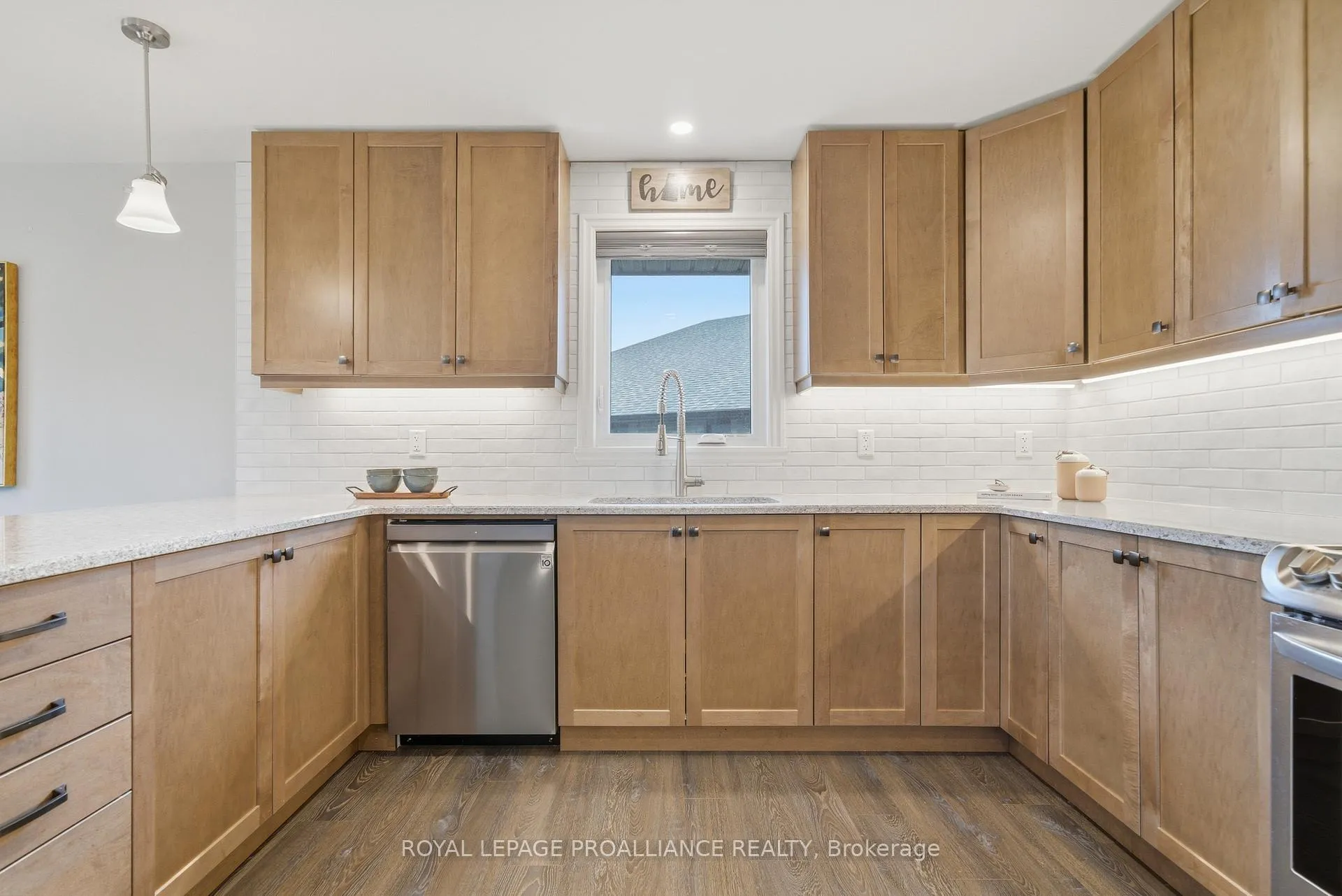 Photo 16 of 13 Cattail Crescent, Quinte West, Murray Ward — HOMEH