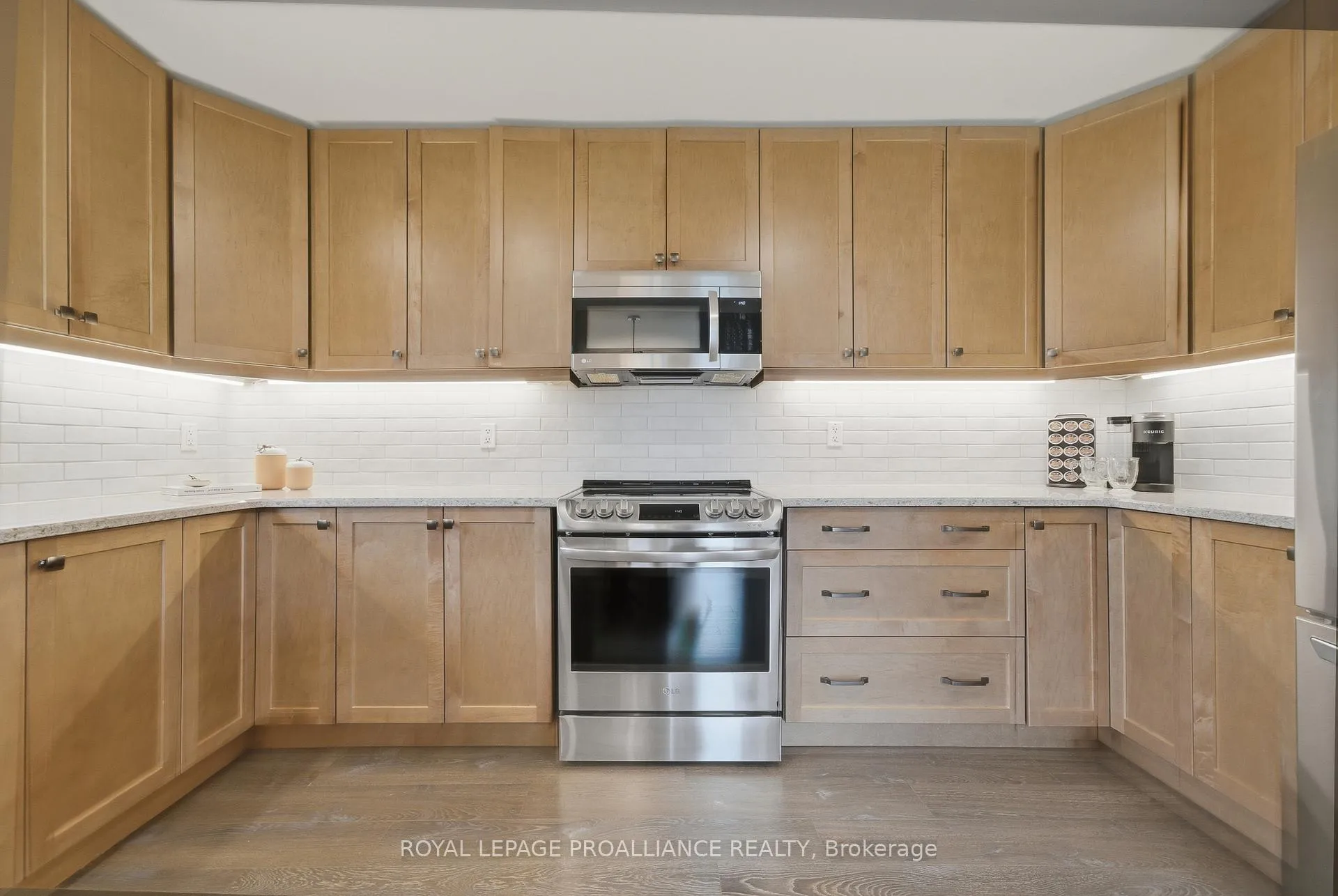 Photo 17 of 13 Cattail Crescent, Quinte West, Murray Ward — HOMEH