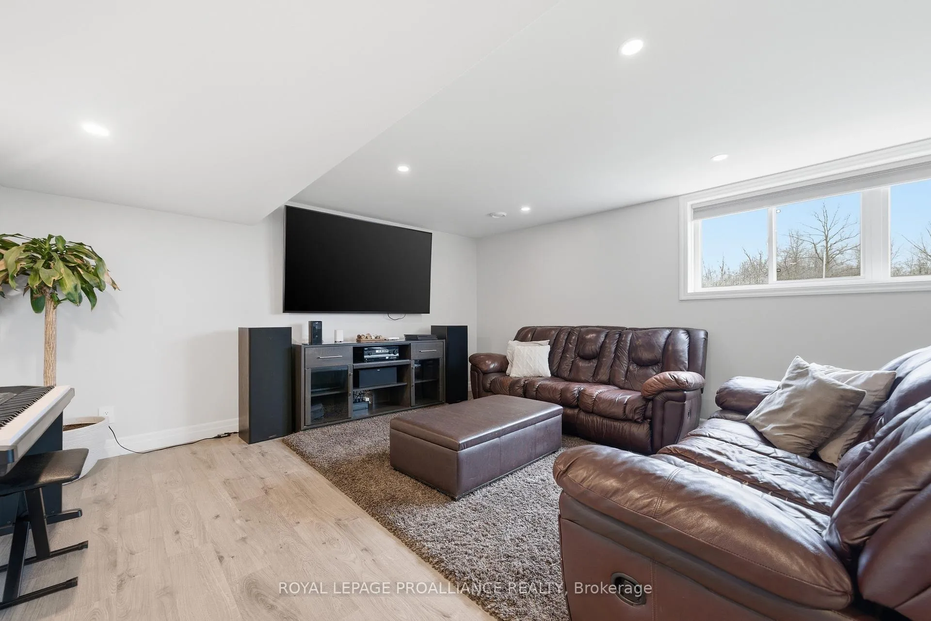 Photo 27 of 13 Cattail Crescent, Quinte West, Murray Ward — HOMEH
