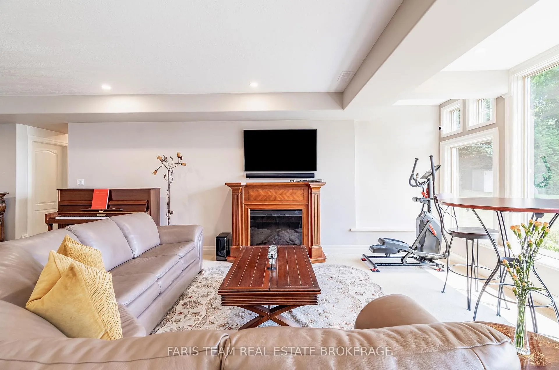 Photo 28 of 219 Champlain Road, Penetanguishene — HOMEH