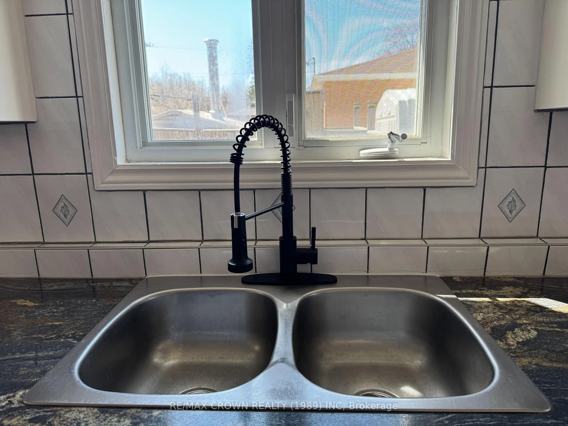Photo 12 of 27 Ottawa Street, Kapuskasing — HOMEH