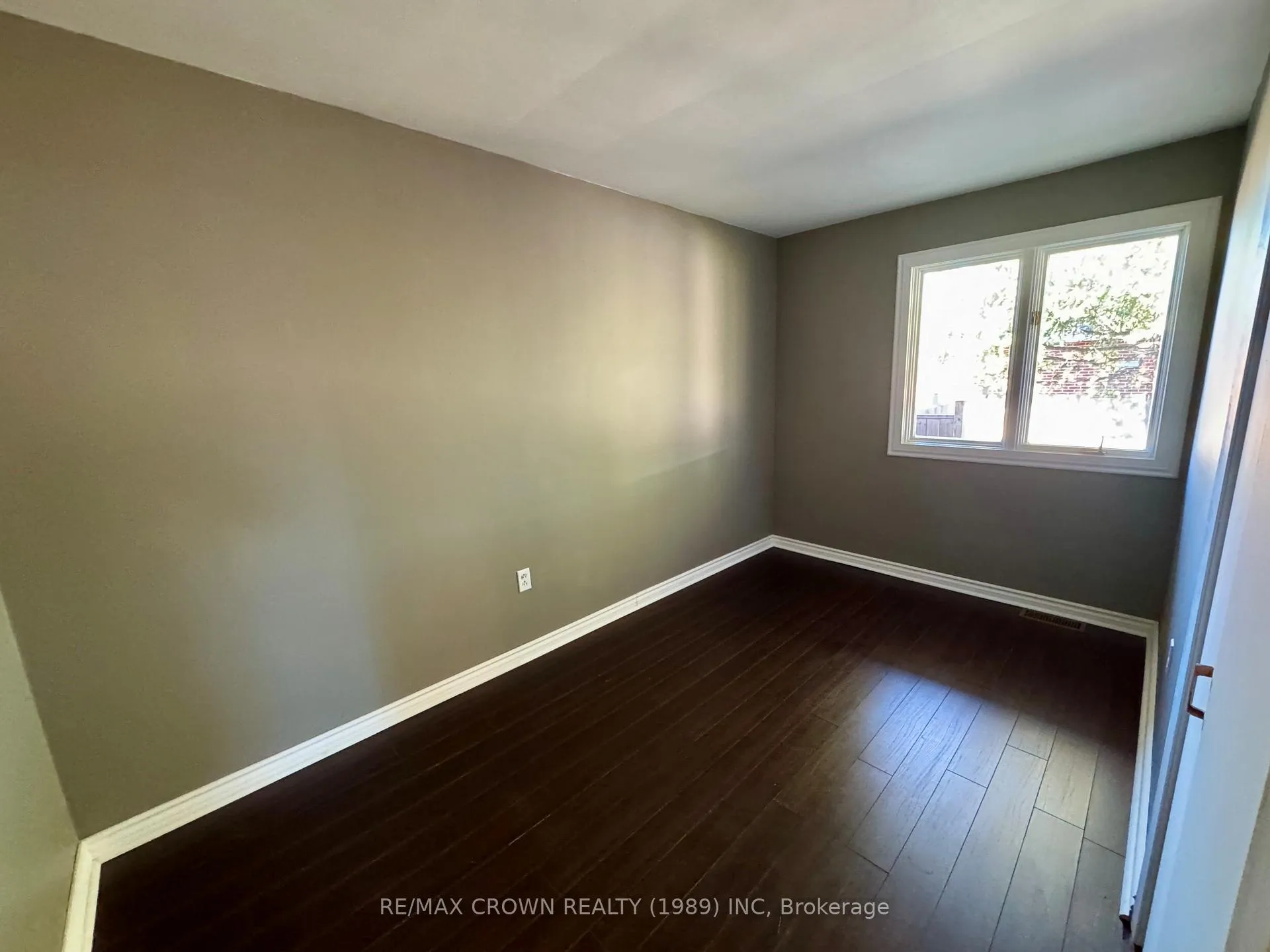 Photo 20 of 27 Ottawa Street, Kapuskasing — HOMEH
