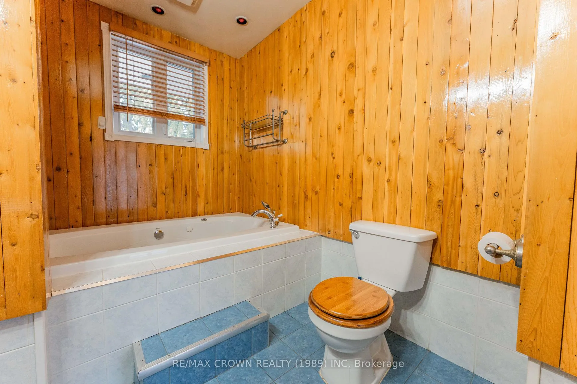 Photo 23 of 27 Ottawa Street, Kapuskasing — HOMEH