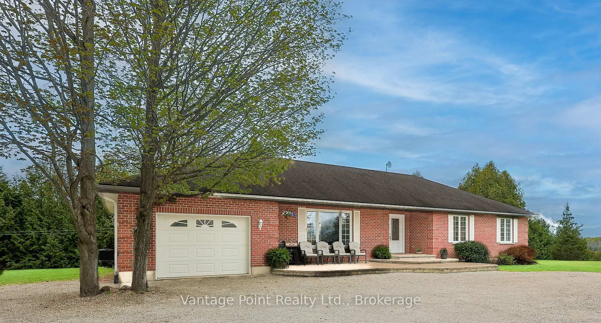 Photo 2 of 776761 10 Highway, Chatsworth — HOMEH