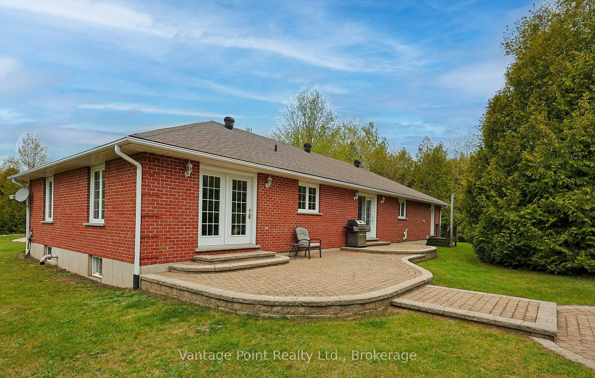 Photo 4 of 776761 10 Highway, Chatsworth — HOMEH