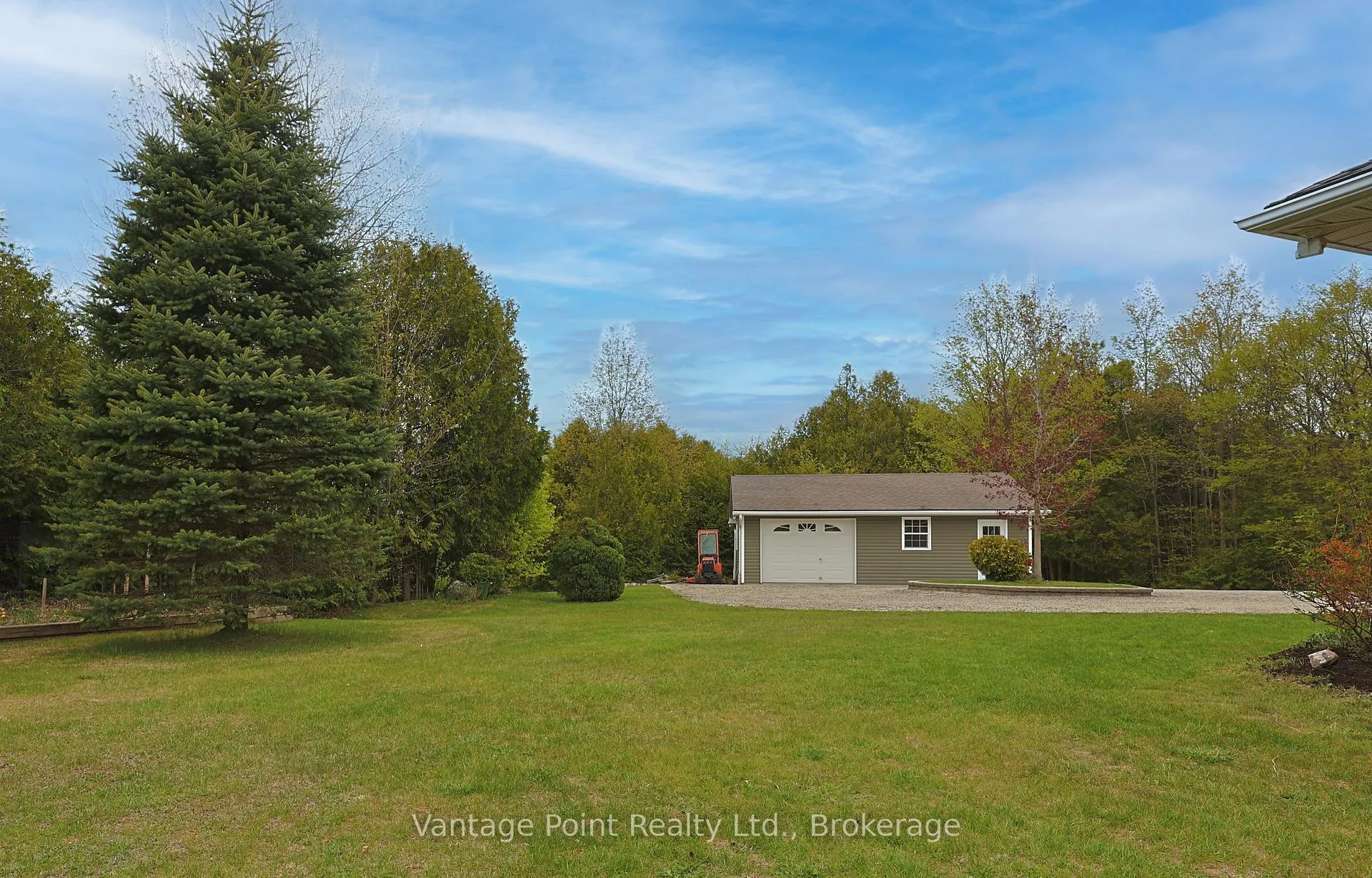 Photo 9 of 776761 10 Highway, Chatsworth — HOMEH