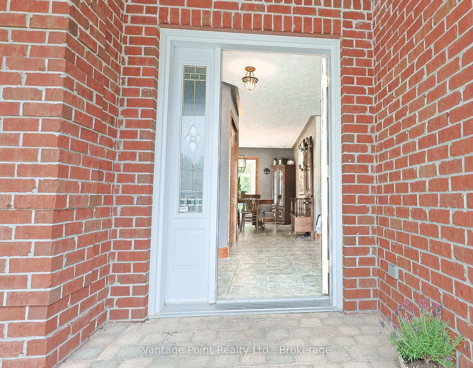 Photo 11 of 776761 10 Highway, Chatsworth — HOMEH