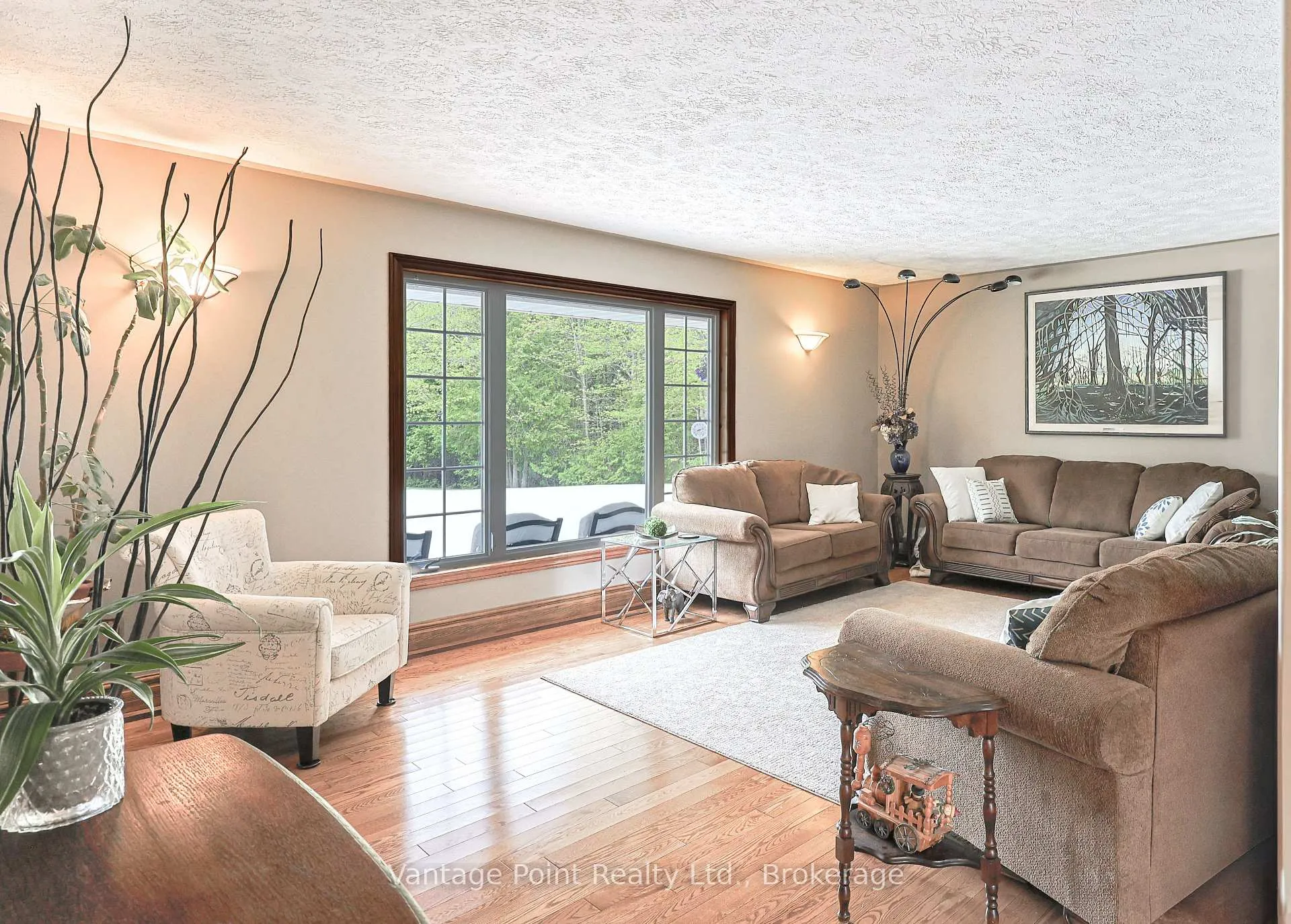 Photo 16 of 776761 10 Highway, Chatsworth — HOMEH