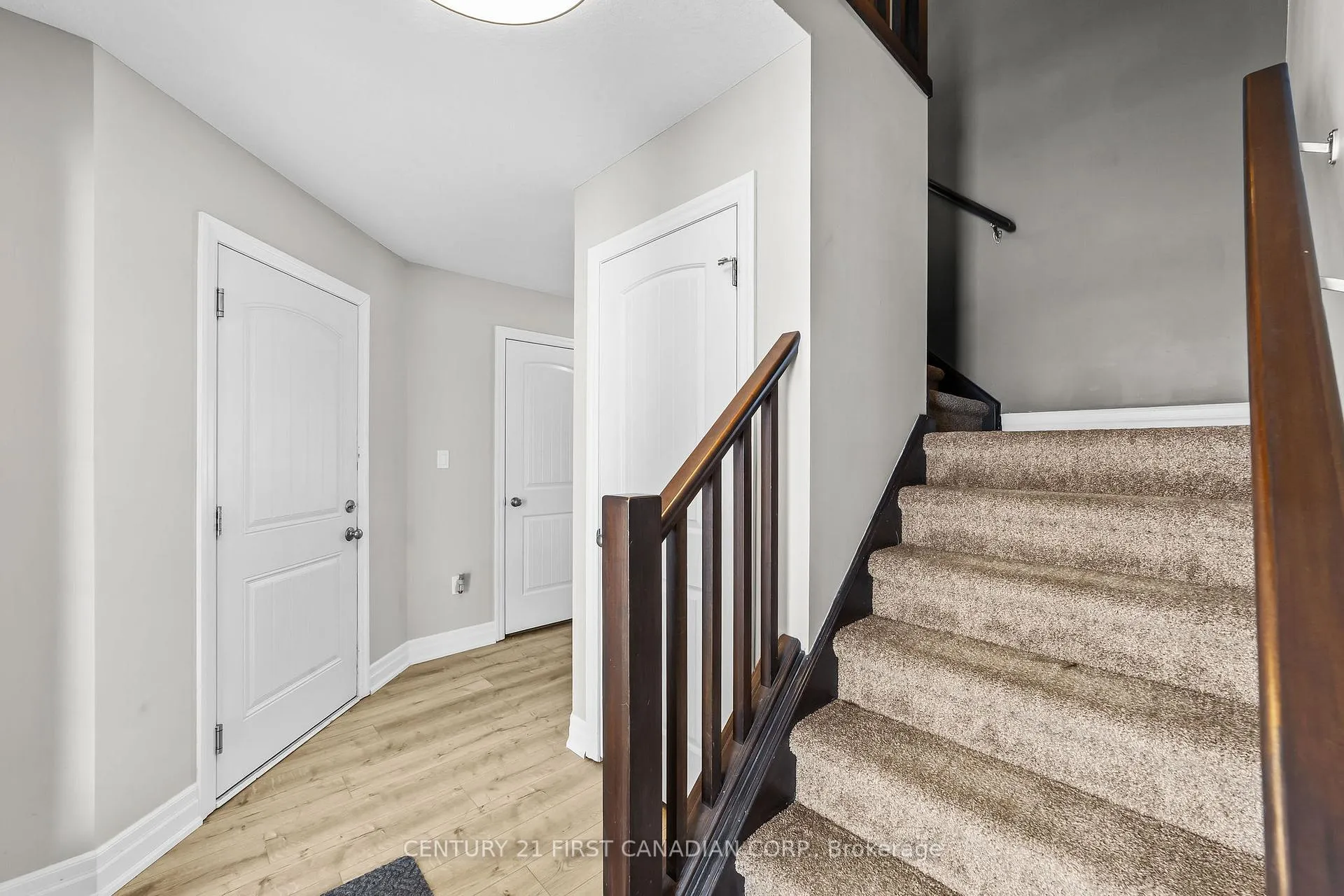 Photo 17 of 181 Gilmour Drive, Lucan Biddulph, Lucan — HOMEH