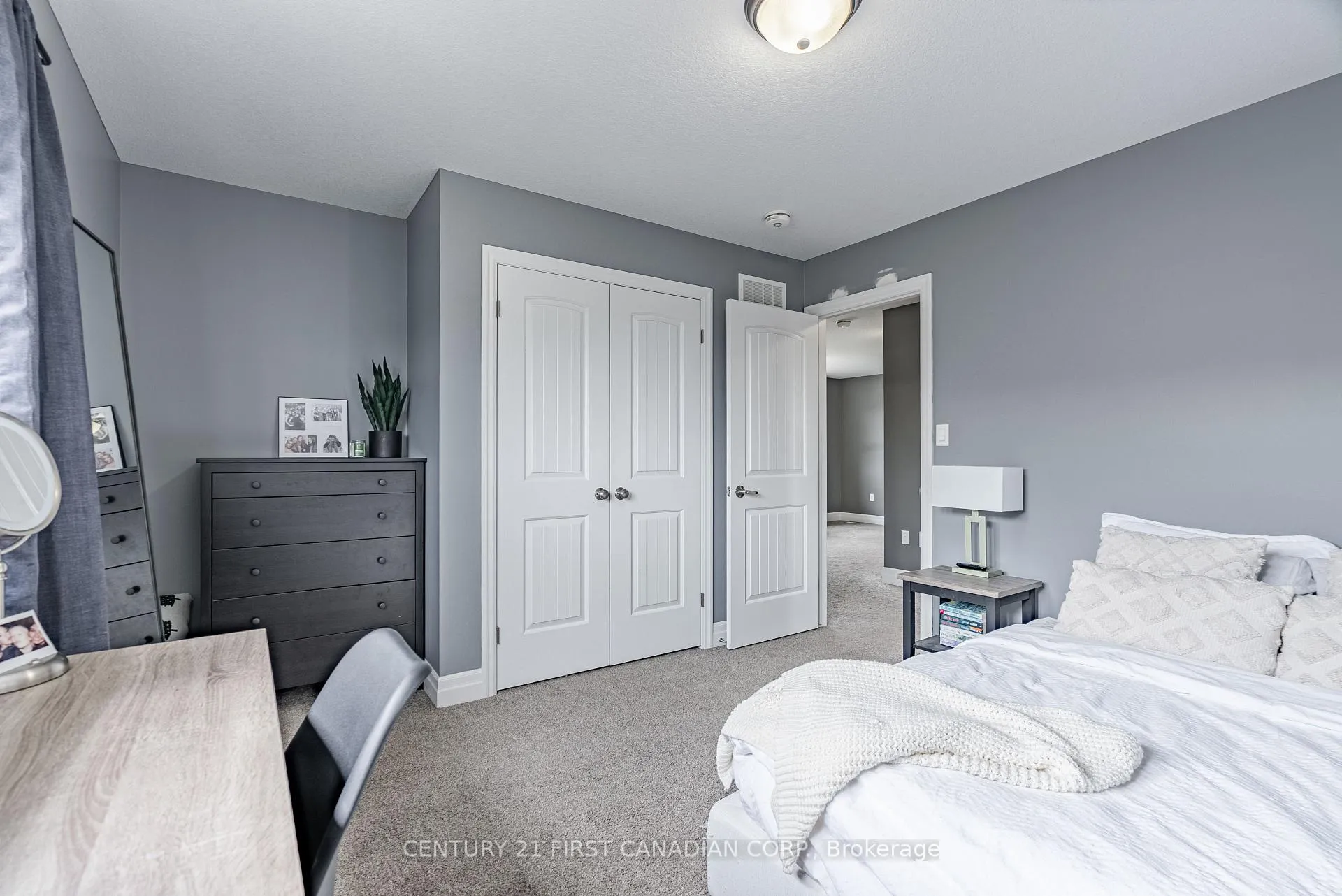 Photo 20 of 181 Gilmour Drive, Lucan Biddulph, Lucan — HOMEH
