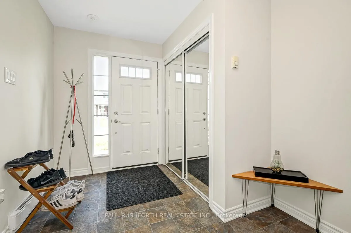 Photo 2 of 103 Eclipse Crescent, Ottawa, Notting Hill/Summerside — HOMEH