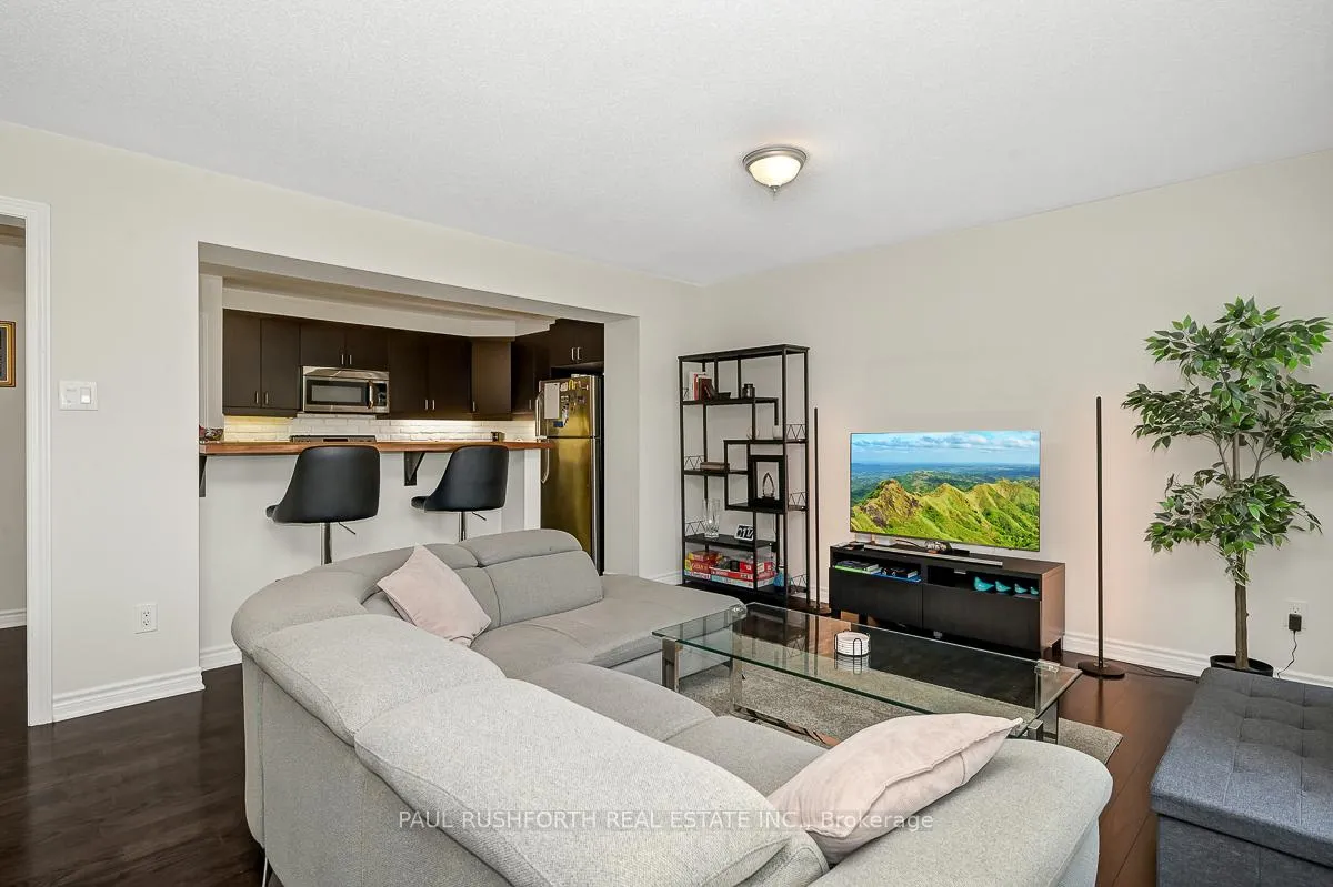 Photo 5 of 103 Eclipse Crescent, Ottawa, Notting Hill/Summerside — HOMEH