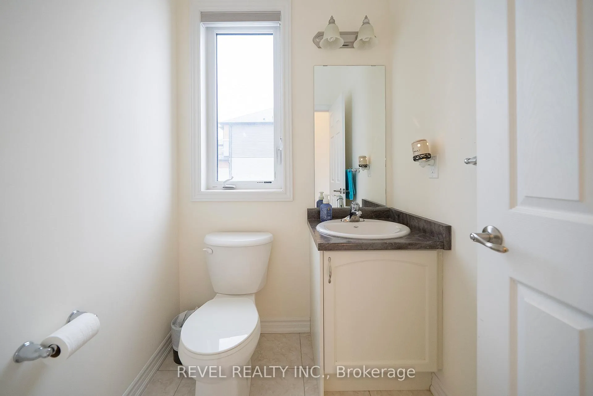 Photo 13 of 90 Hitchman Street, Brant, Paris — HOMEH