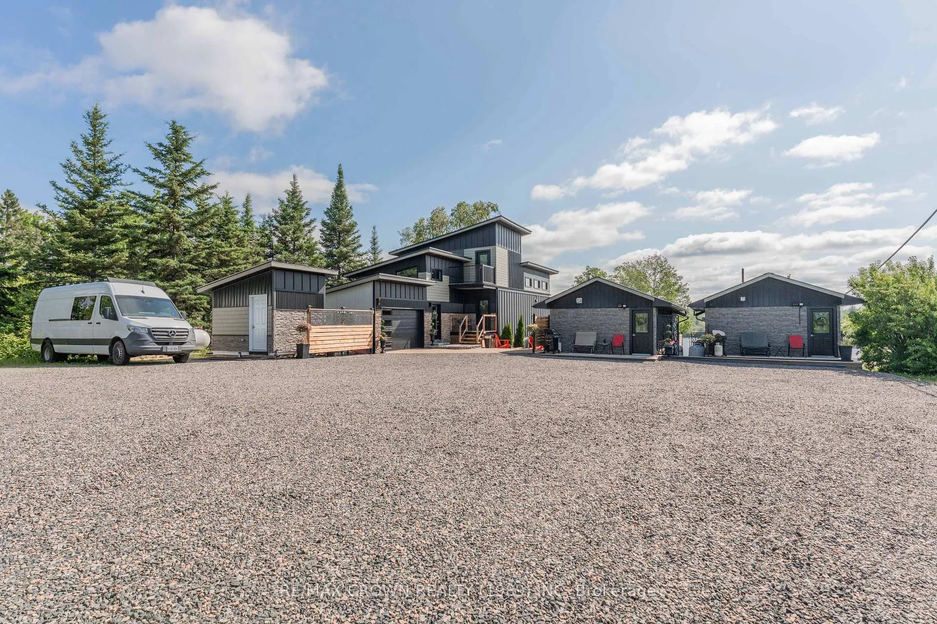 Photo 10 of Unit Moonbeam, 2 Paterson Road, Kapuskasing — HOMEH