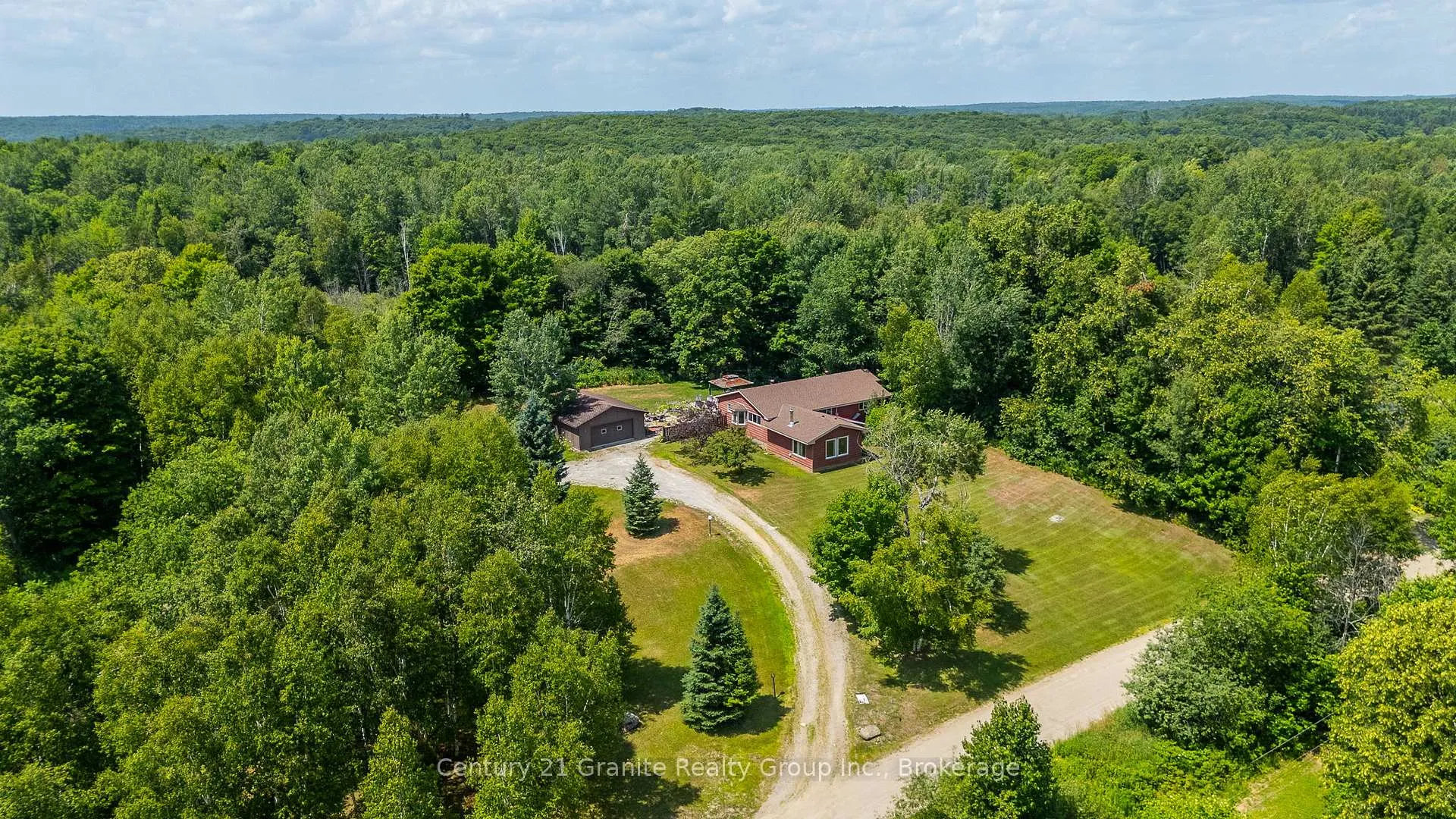 Photo 1 of 1037 Kernohan Farm Trail, Minden Hills, Minden — HOMEH