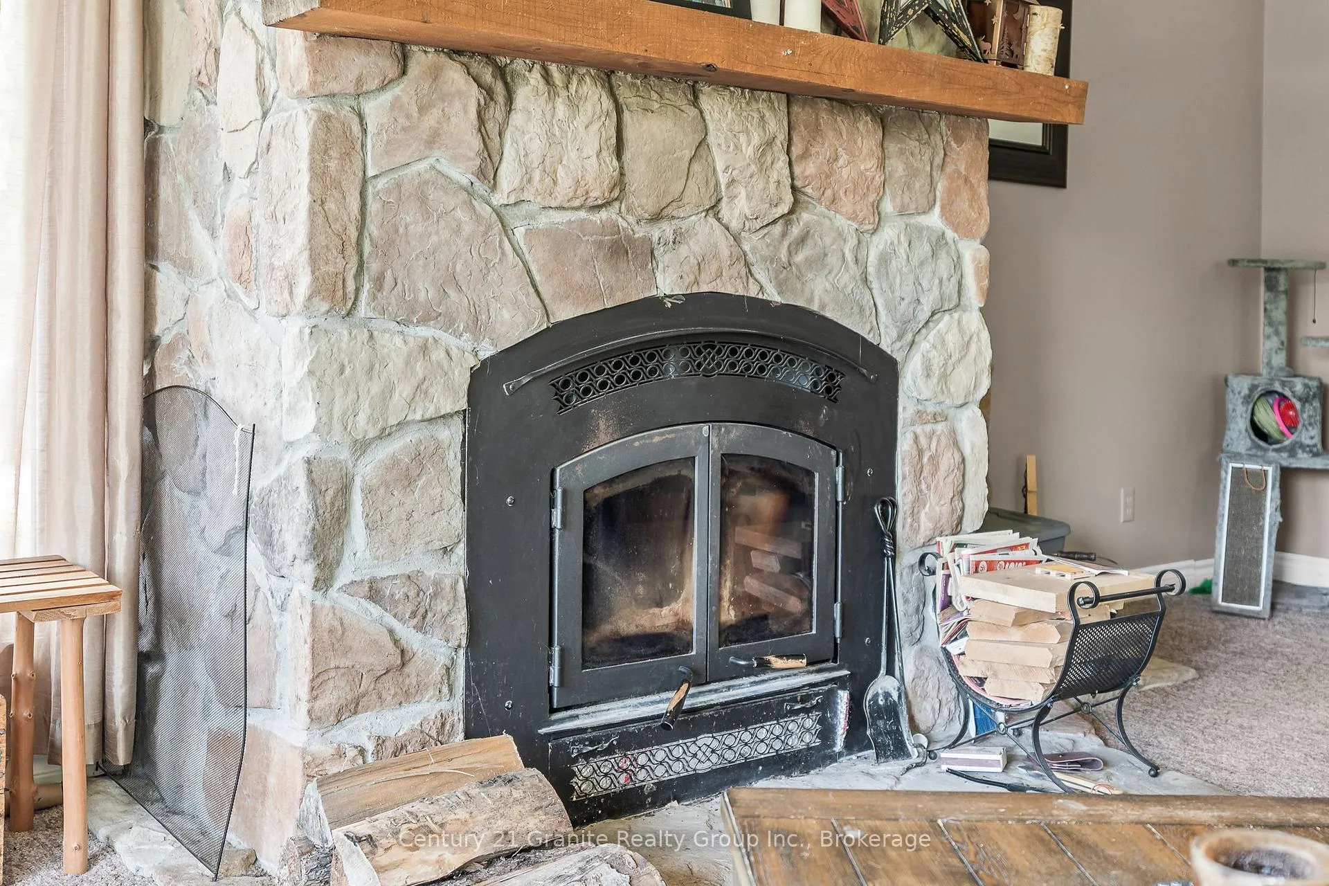 Photo 16 of 1037 Kernohan Farm Trail, Minden Hills, Minden — HOMEH