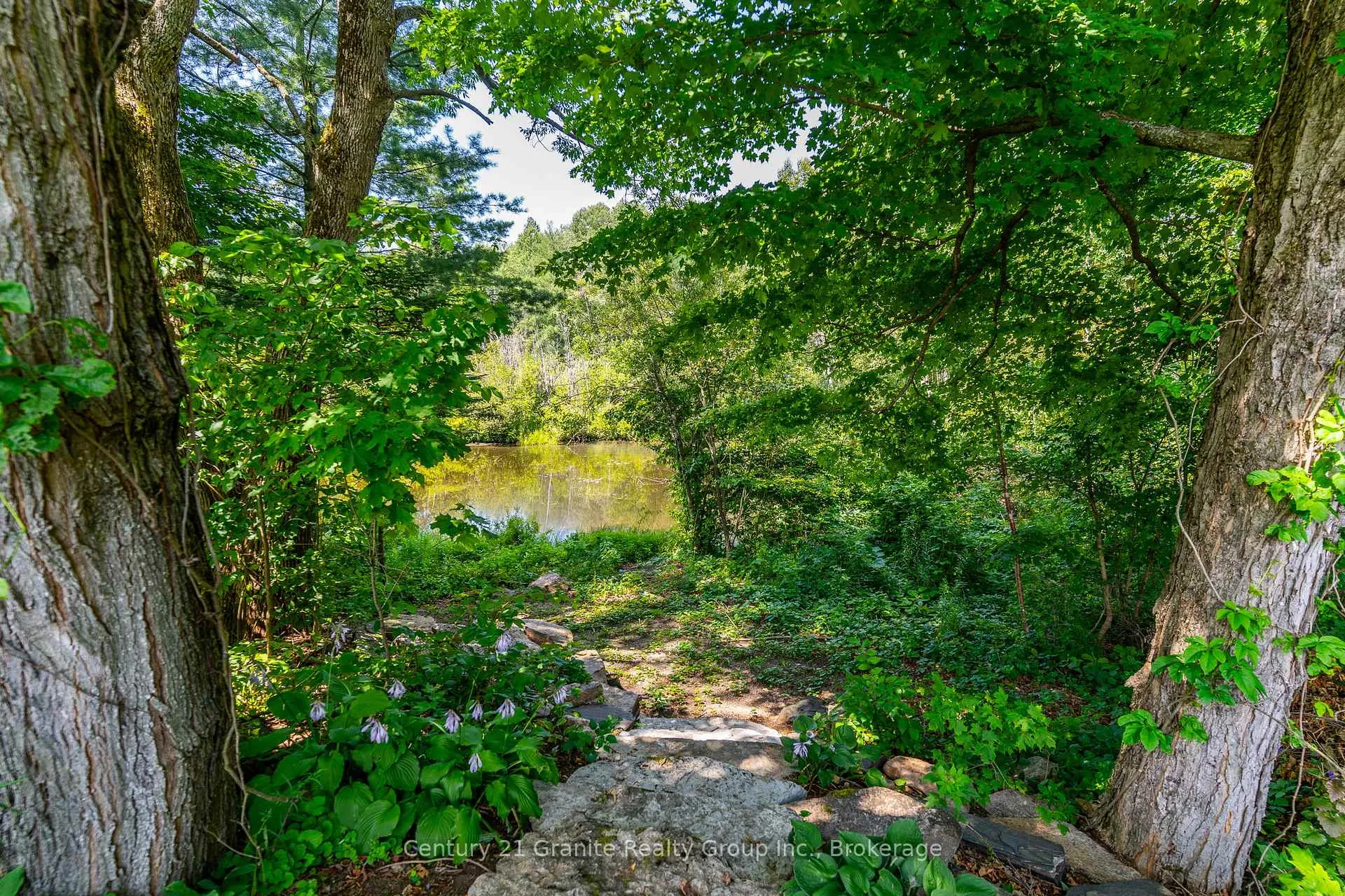 Photo 40 of 1037 Kernohan Farm Trail, Minden Hills, Minden — HOMEH