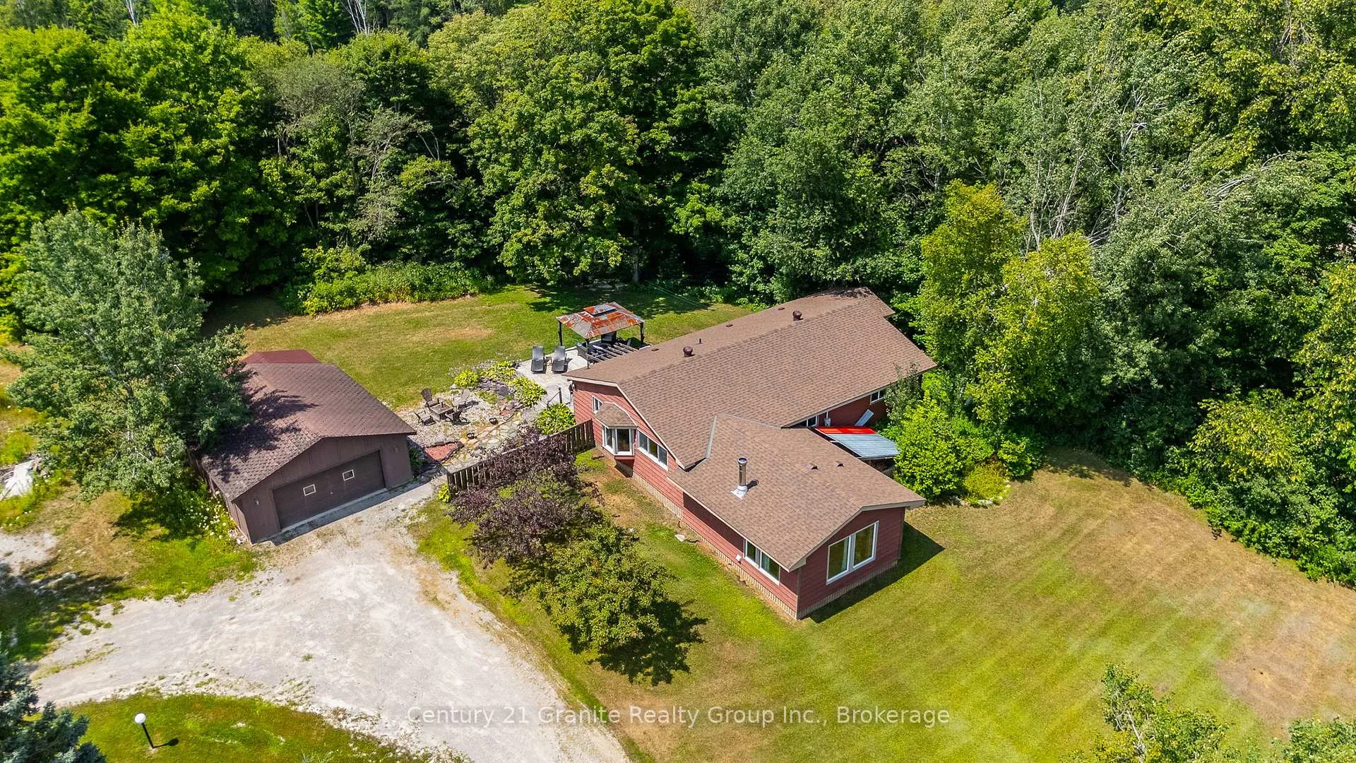Photo 44 of 1037 Kernohan Farm Trail, Minden Hills, Minden — HOMEH