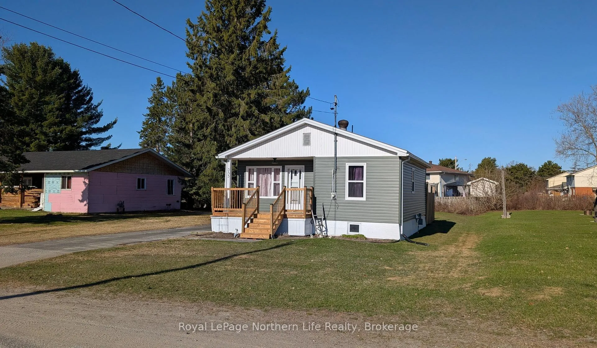 Photo 2 of 355 Levesque Street, West Nipissing, Sturgeon Falls — HOMEH