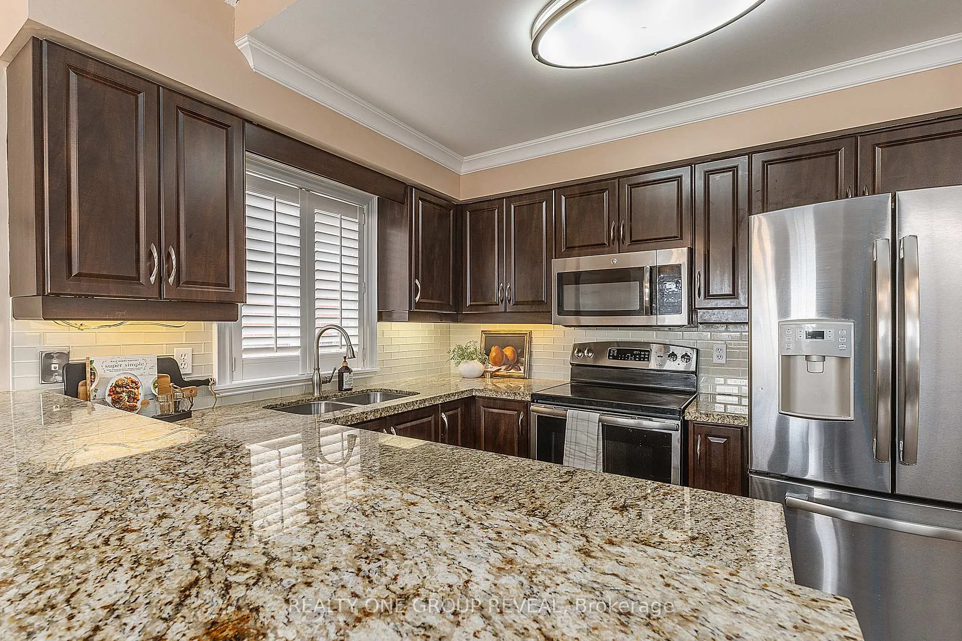 Photo 10 of 37 Wetherburn Drive, Whitby, Williamsburg — HOMEH