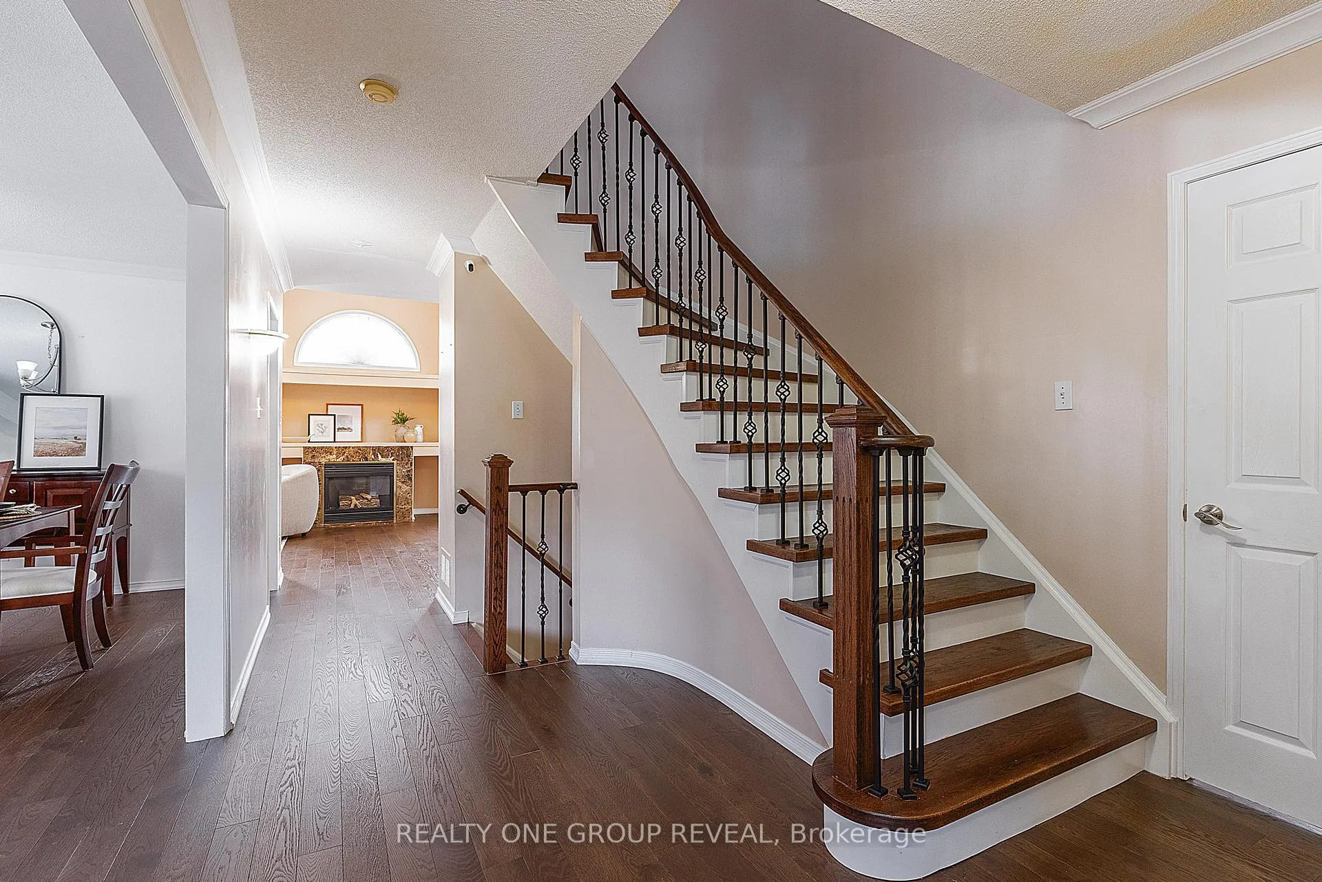 Photo 19 of 37 Wetherburn Drive, Whitby, Williamsburg — HOMEH