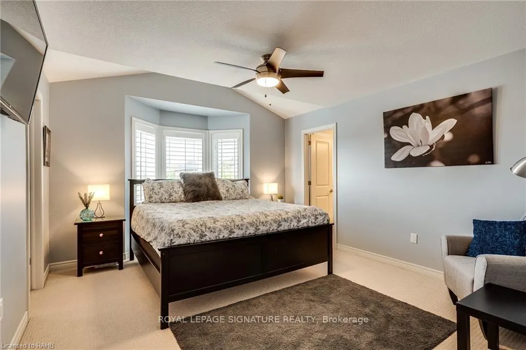 Photo 16 of 8 Blue Ribbon Way, Hamilton, Binbrook — HOMEH