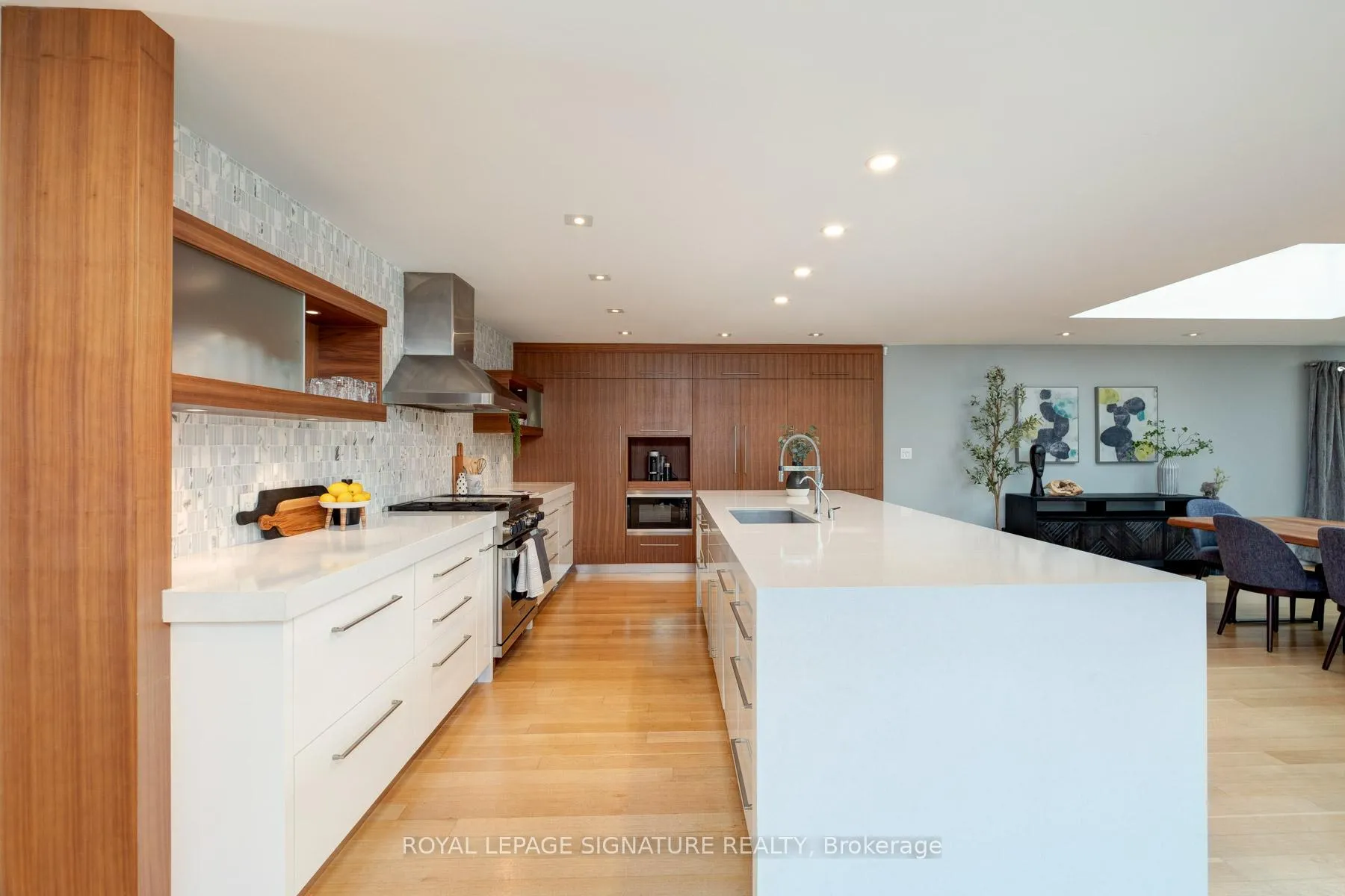 Photo 7 of 185 Morrison Road, Oakville, Morrison — HOMEH