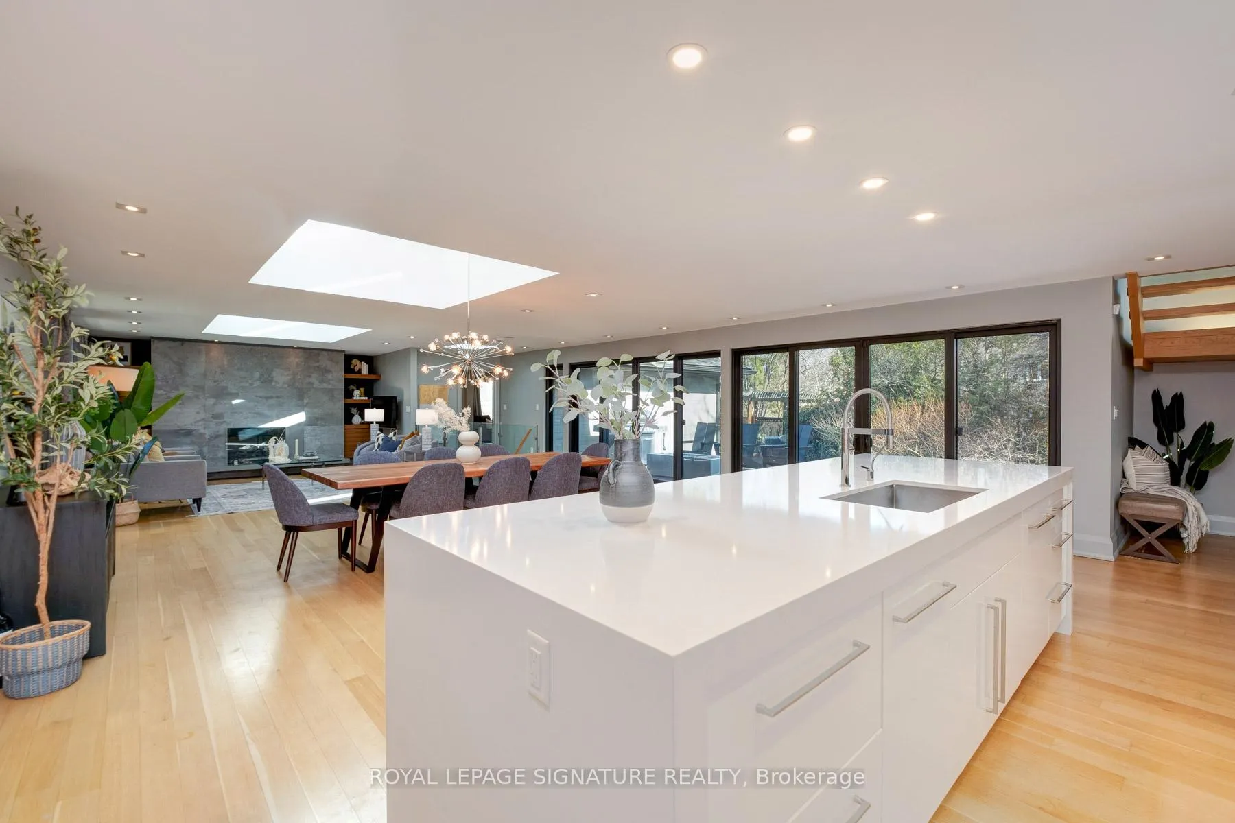 Photo 8 of 185 Morrison Road, Oakville, Morrison — HOMEH