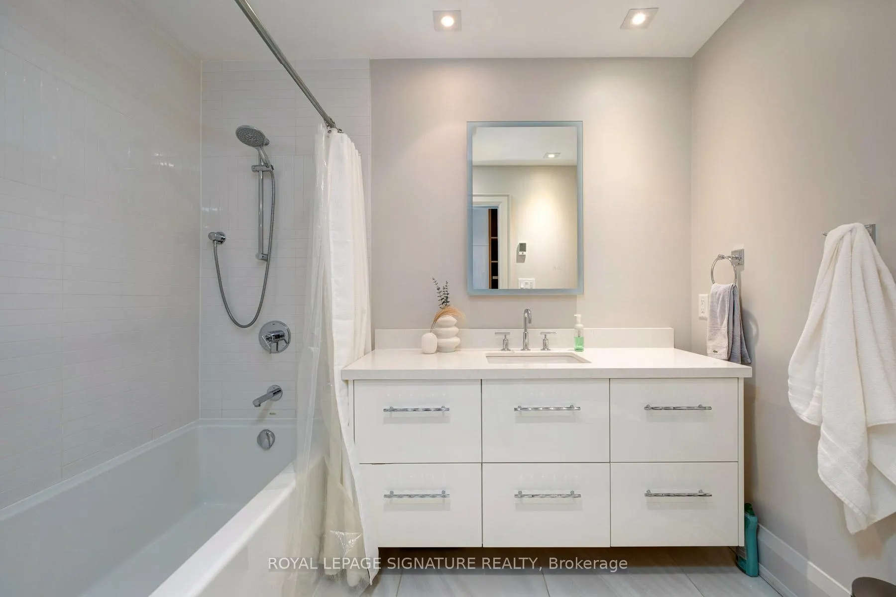 Photo 31 of 185 Morrison Road, Oakville, Morrison — HOMEH