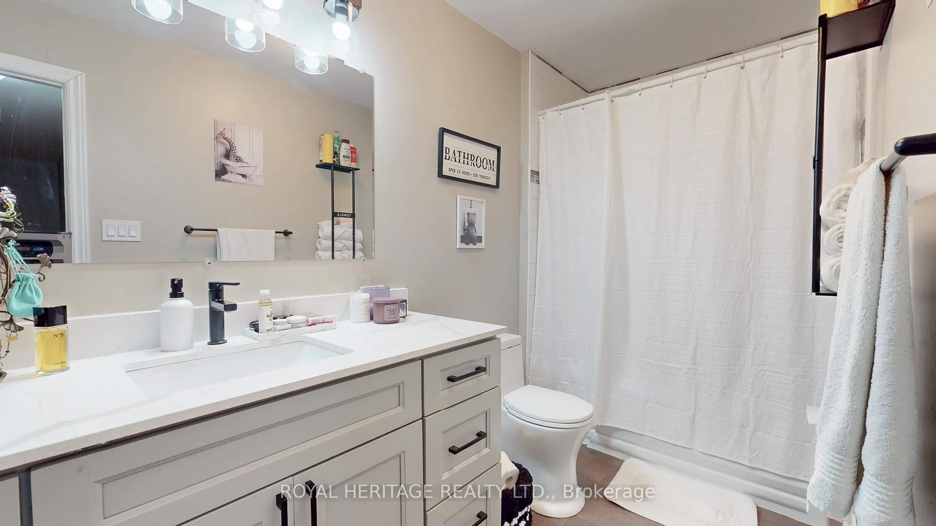 Photo 10 of Unit 3, 100 Cromwell Avenue, Oshawa, Vanier — HOMEH