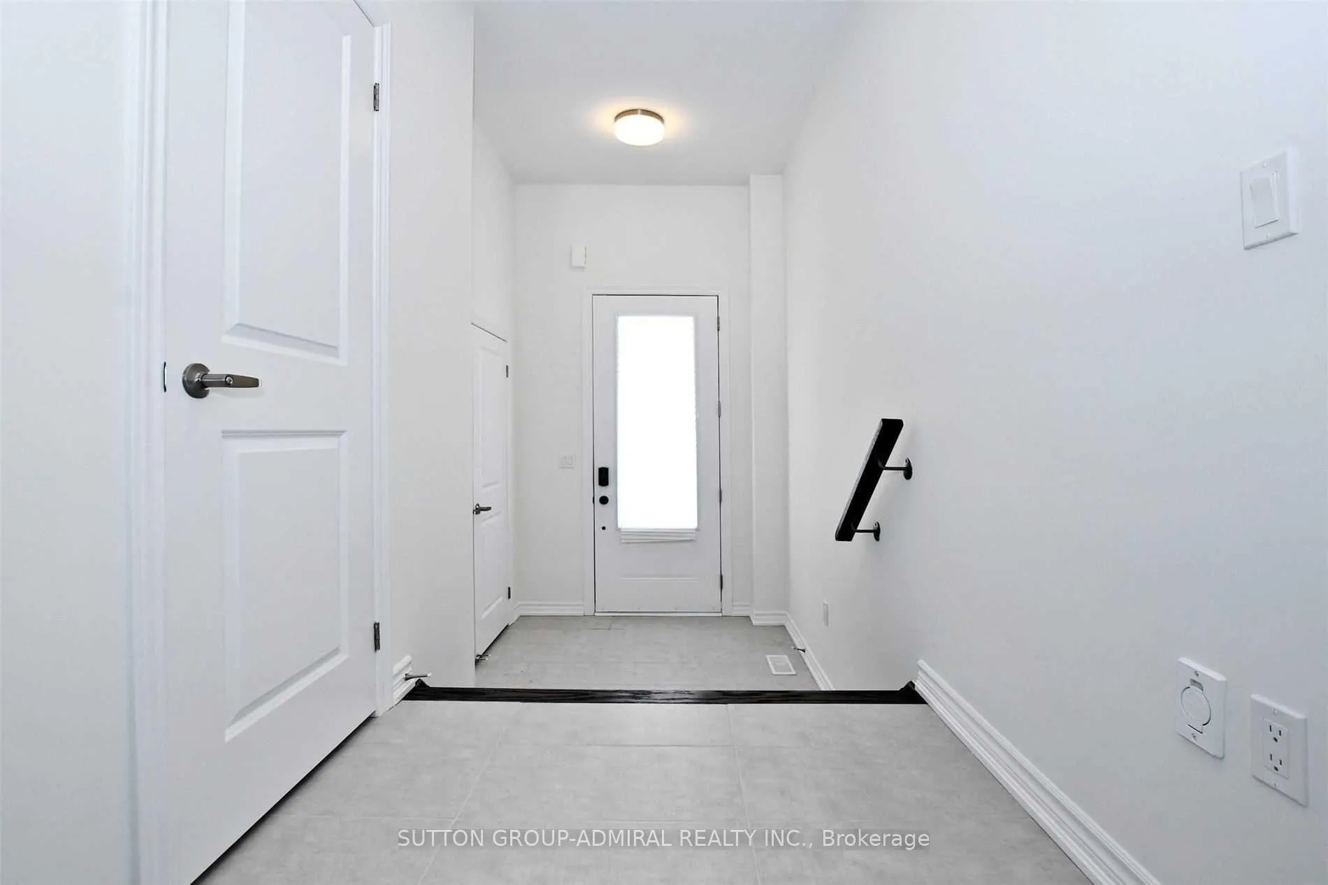 Photo 2 of 1477 Blackmore Street, Innisfil, Alcona — HOMEH