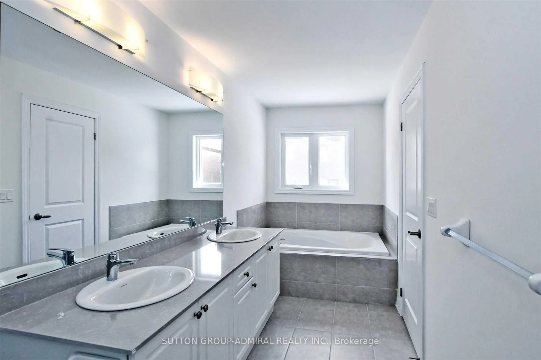 Photo 13 of 1477 Blackmore Street, Innisfil, Alcona — HOMEH